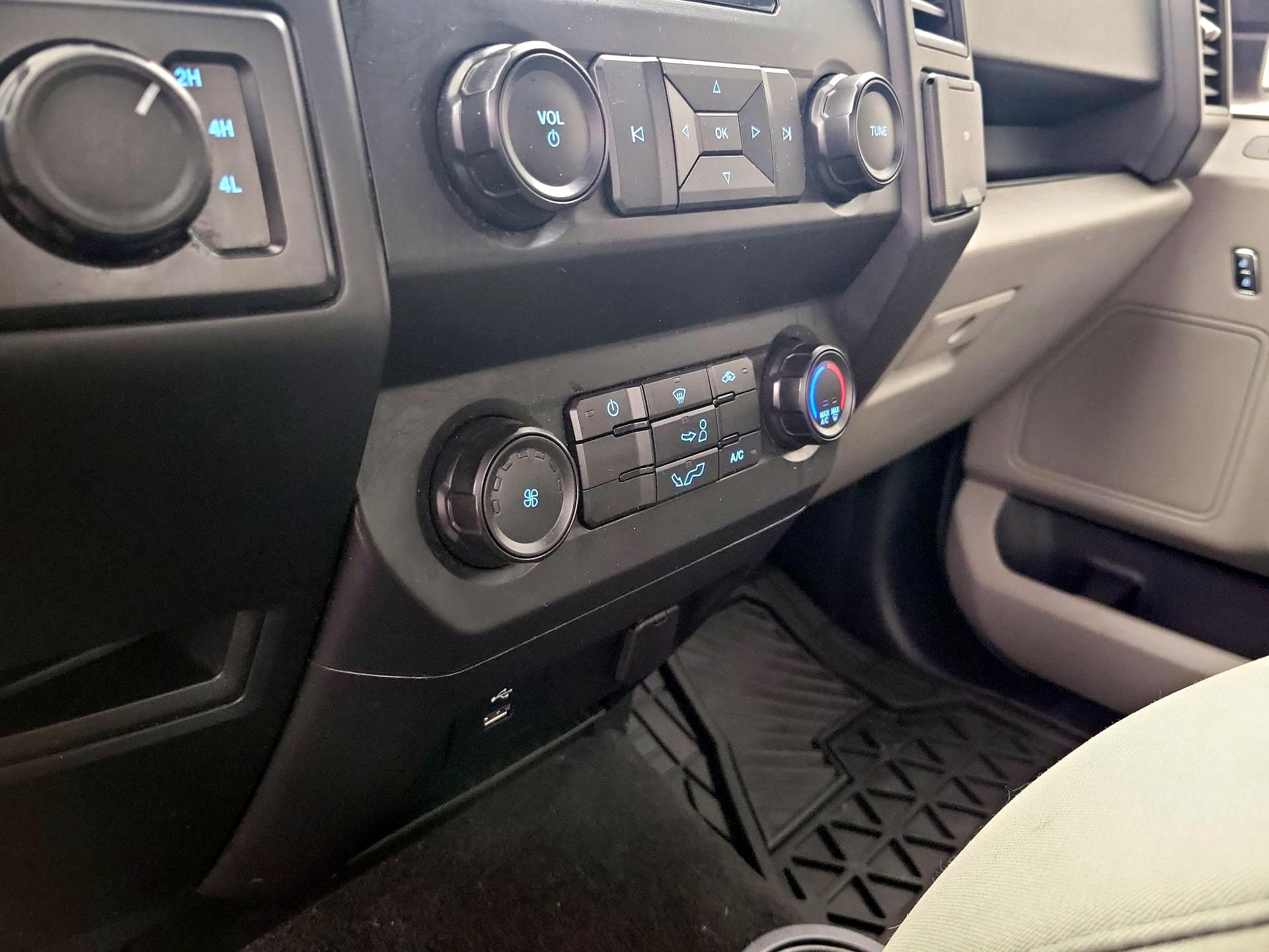 Thumbnail: 2019 Ford F-150 - 16