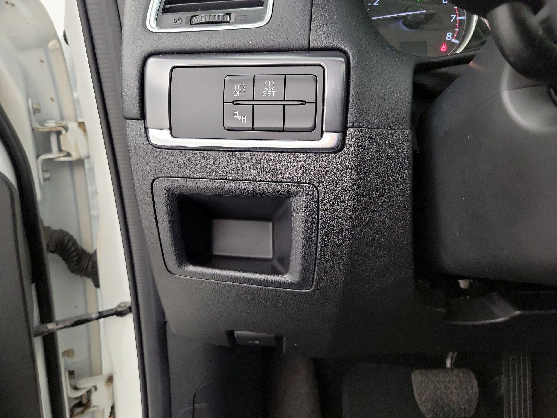 Thumbnail: 2016 Mazda CX-5 - 13