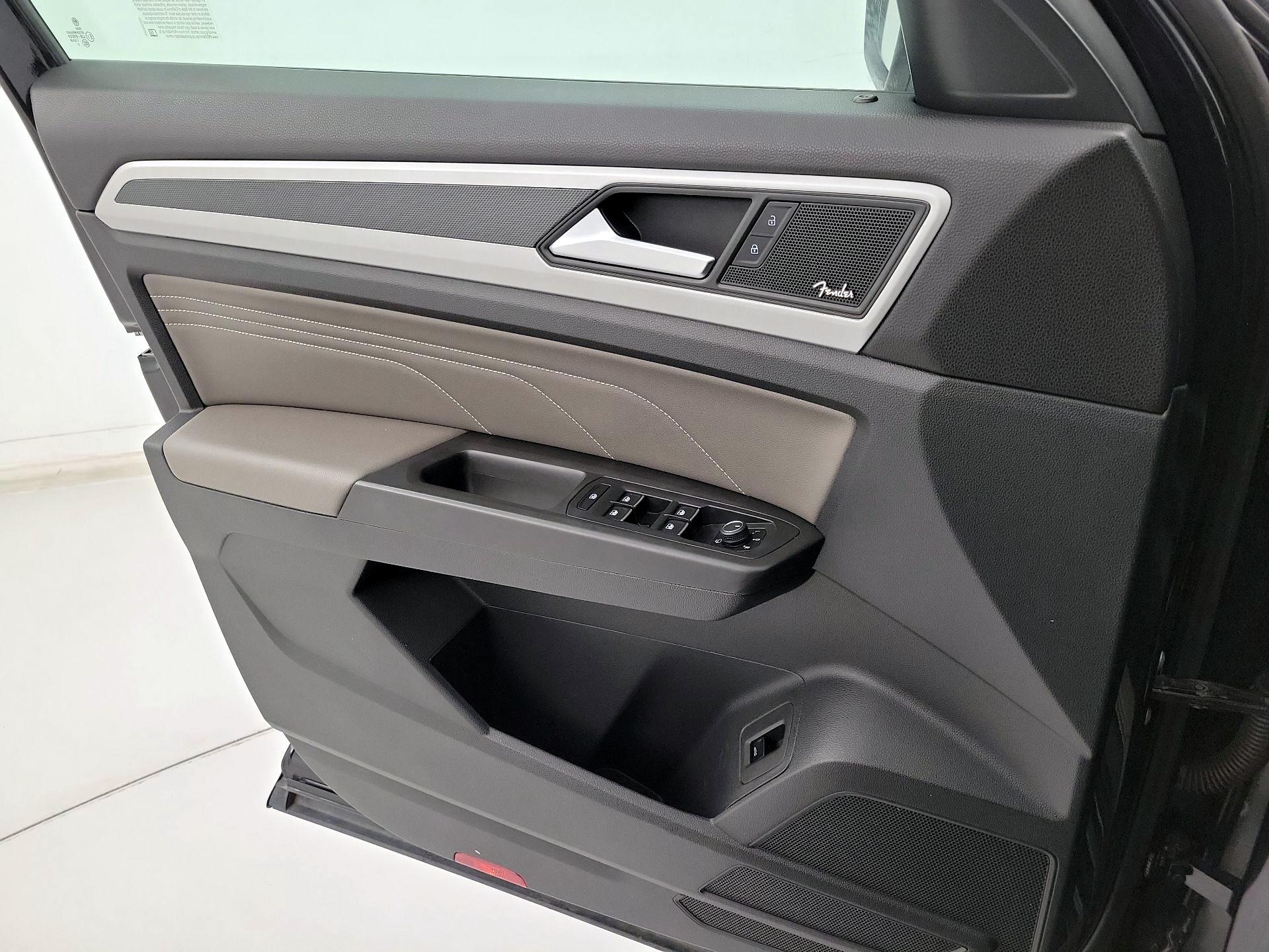 Thumbnail: 2023 Volkswagen Atlas - 12