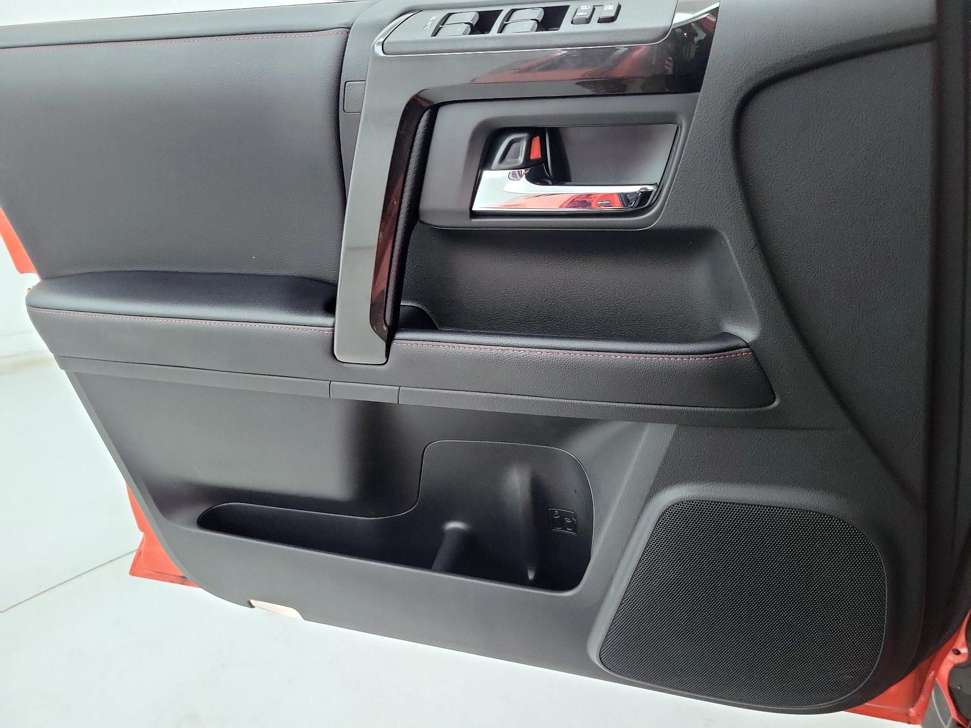 Thumbnail: 2023 Toyota 4Runner - 12