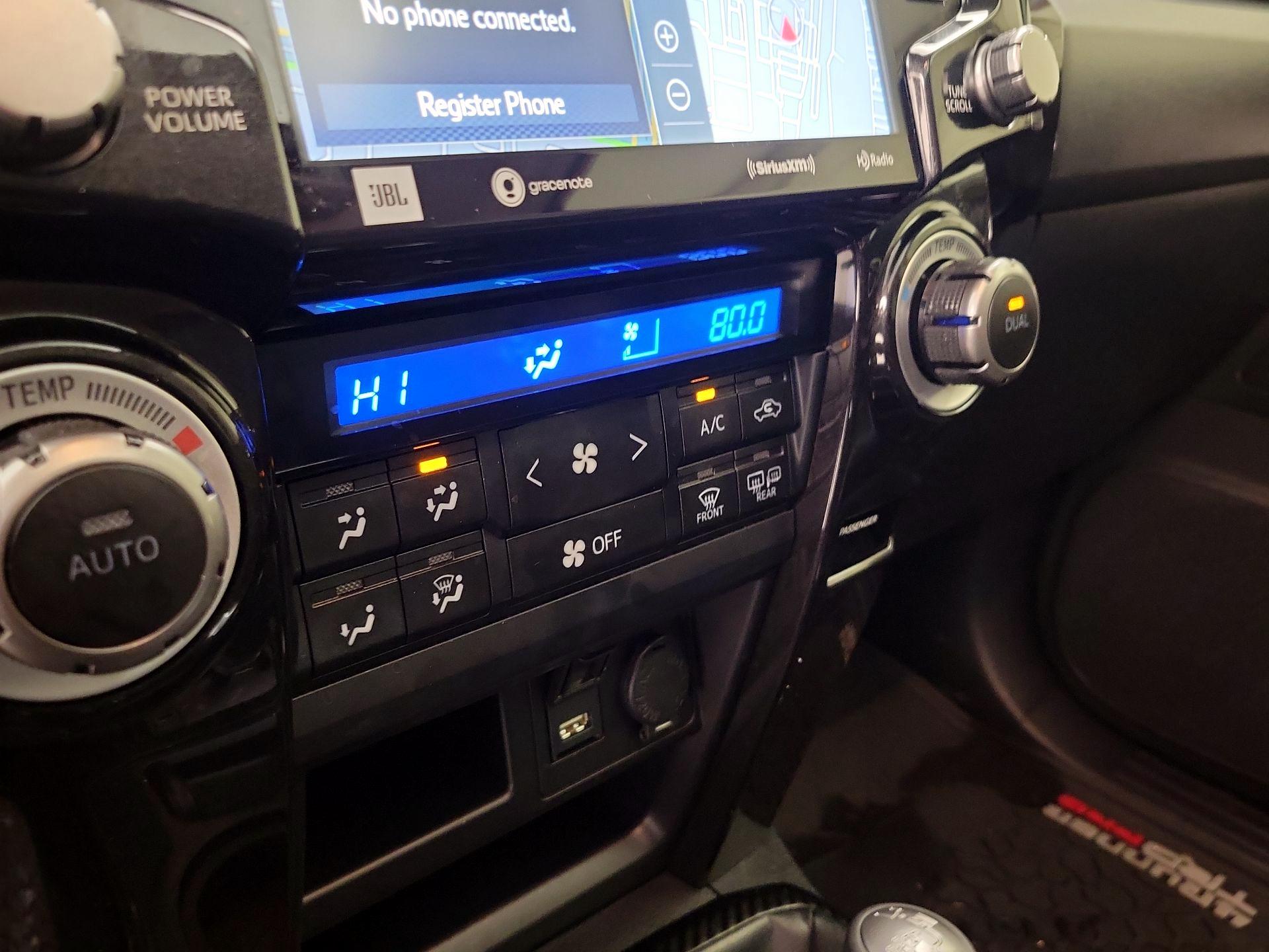 Thumbnail: 2023 Toyota 4Runner - 17