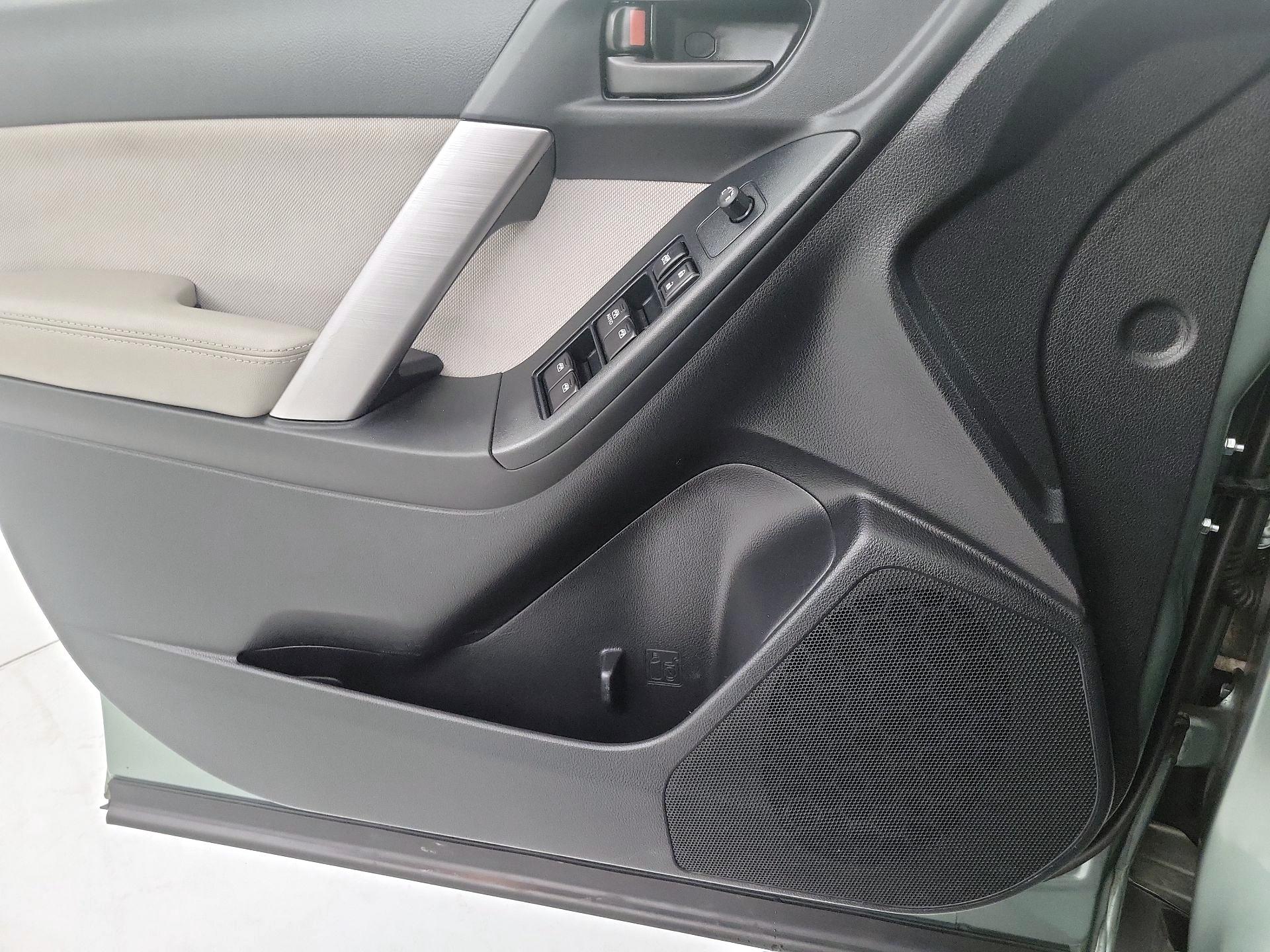 Thumbnail: 2016 Subaru Forester - 12