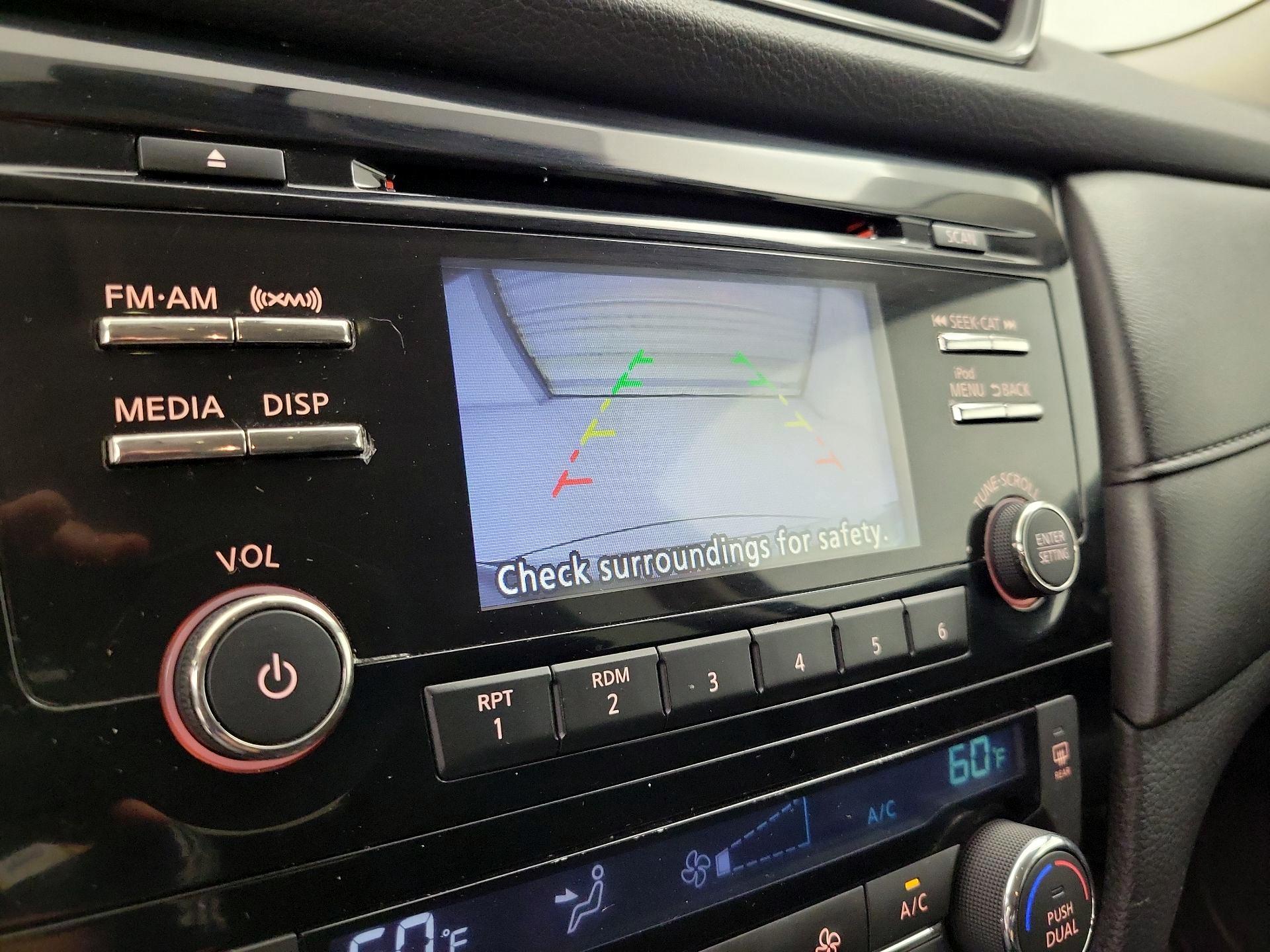 Thumbnail: 2017 Nissan Rogue - 14