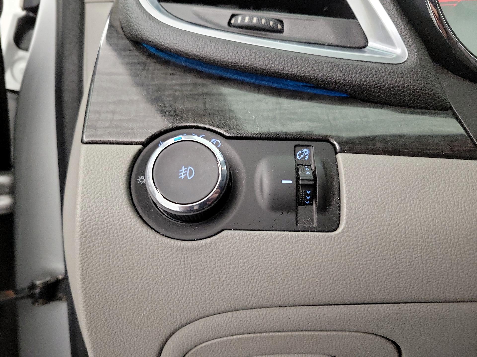 Thumbnail: 2015 Buick Encore - 13