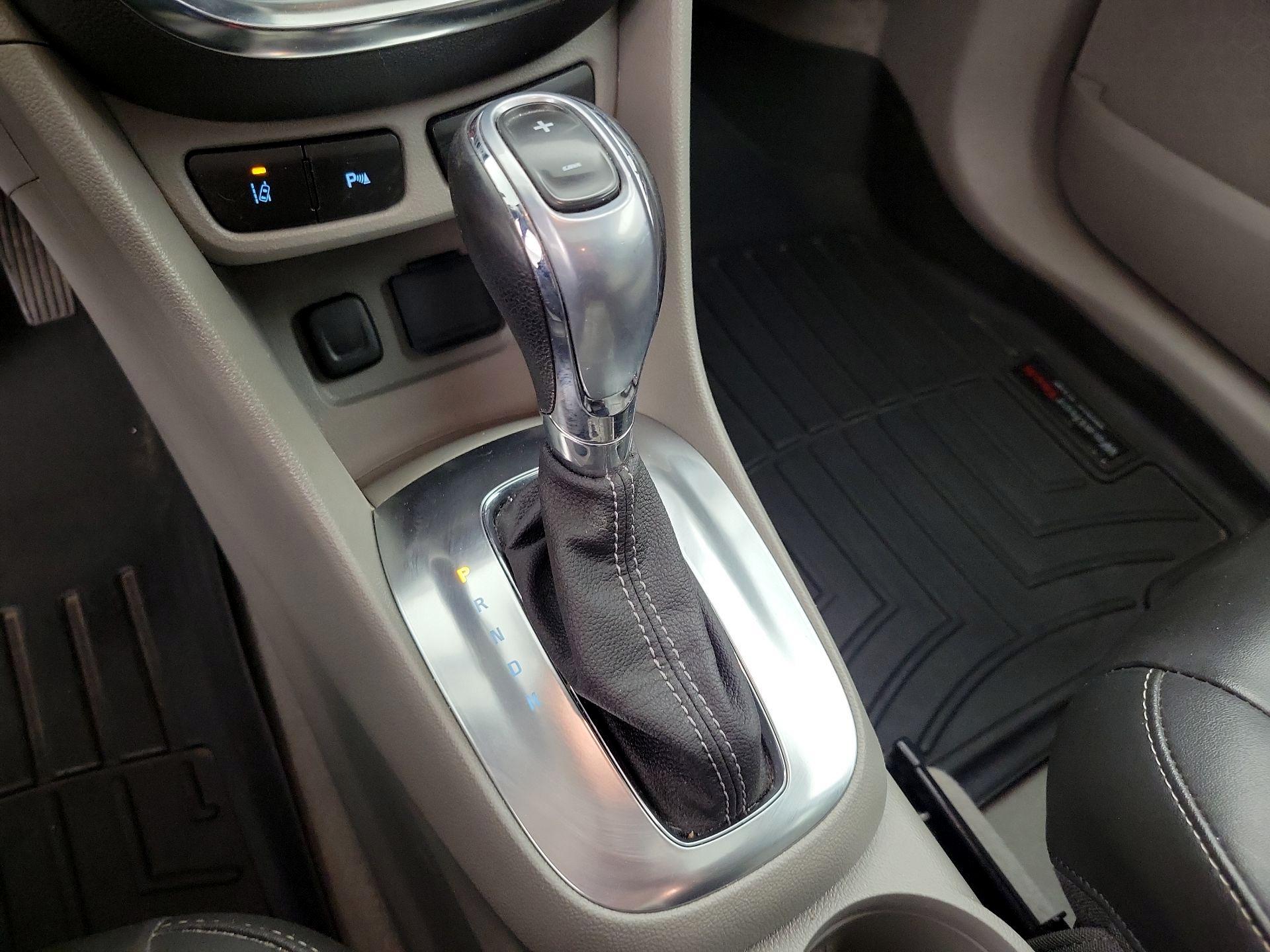 Thumbnail: 2015 Buick Encore - 17