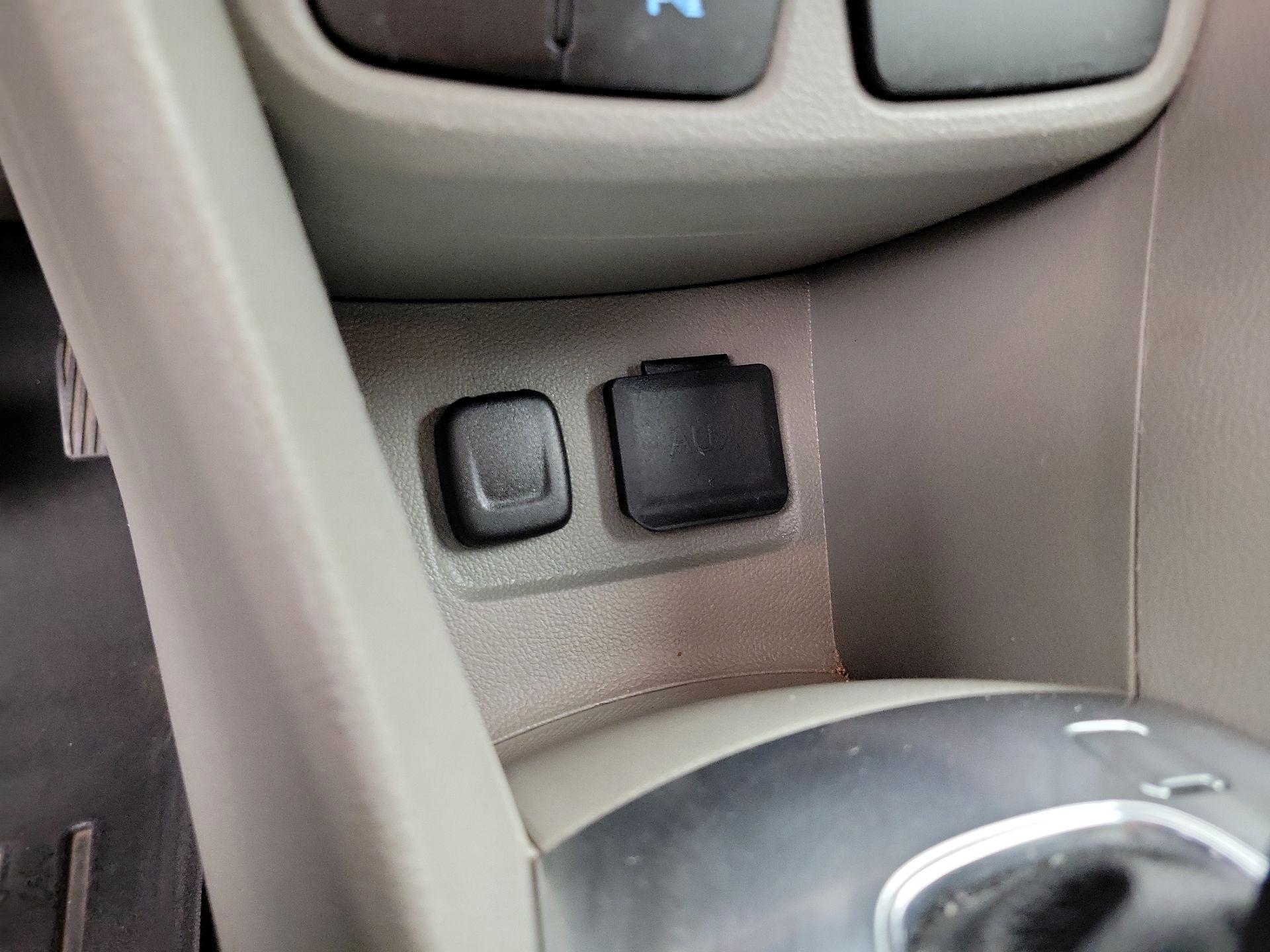 Thumbnail: 2015 Buick Encore - 18