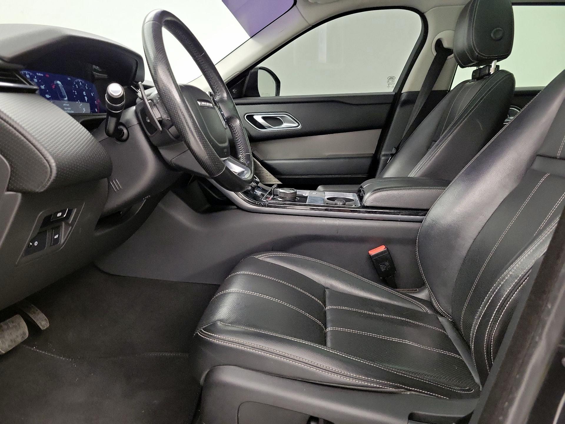 Thumbnail: 2018 Land Rover Range Rover Velar - 11