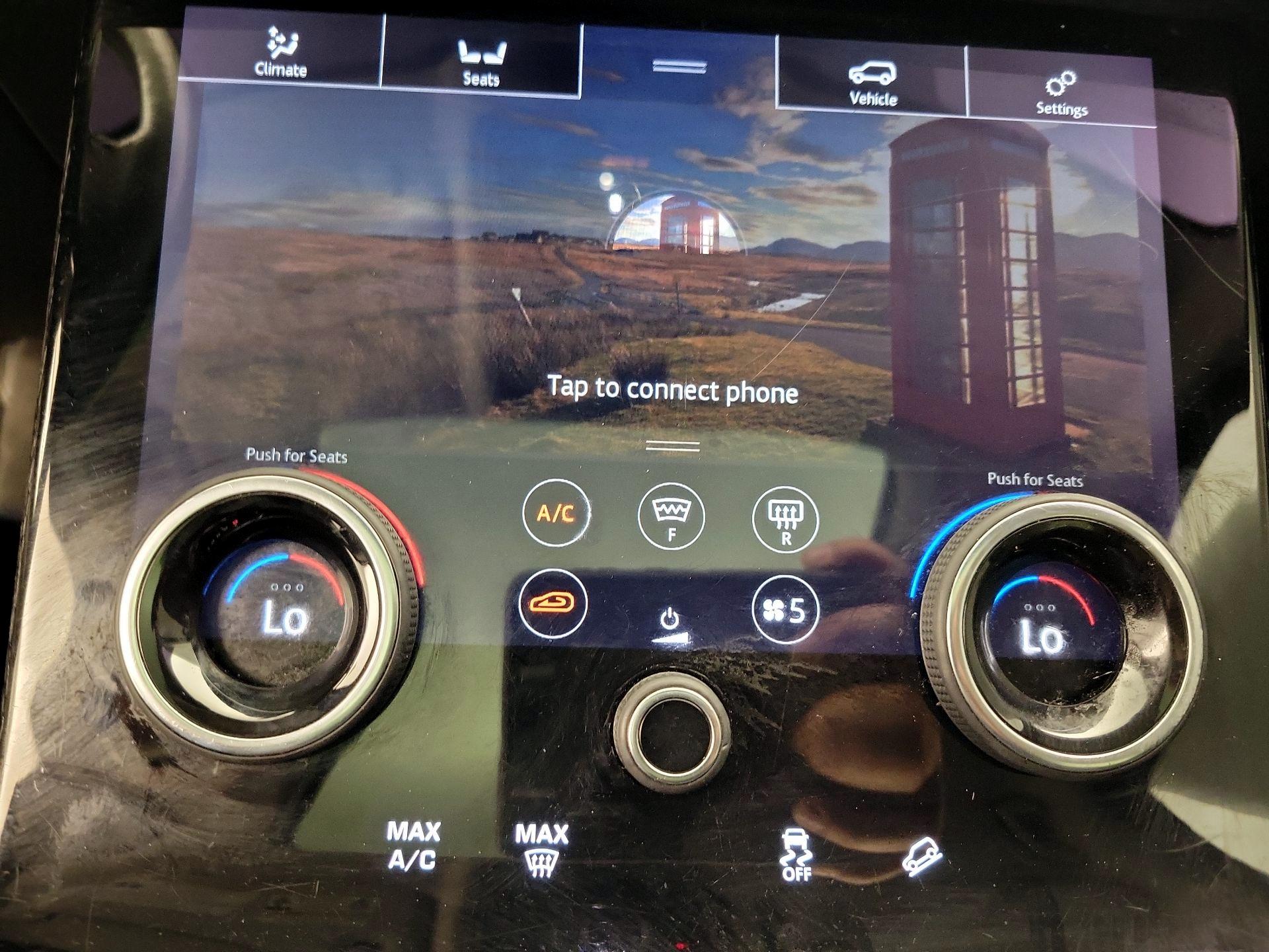 Thumbnail: 2018 Land Rover Range Rover Velar - 17