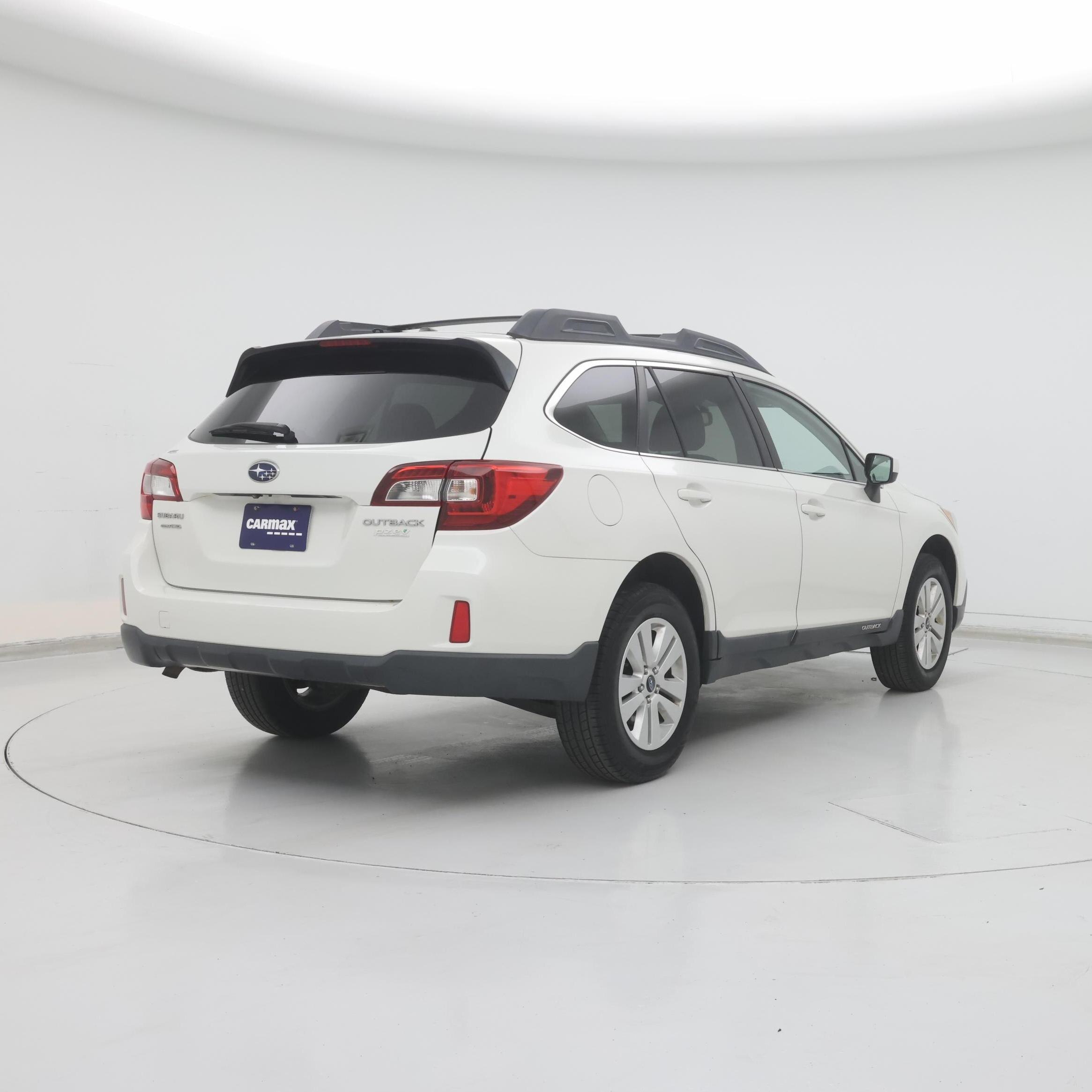 Thumbnail: 2015 Subaru Outback - 8