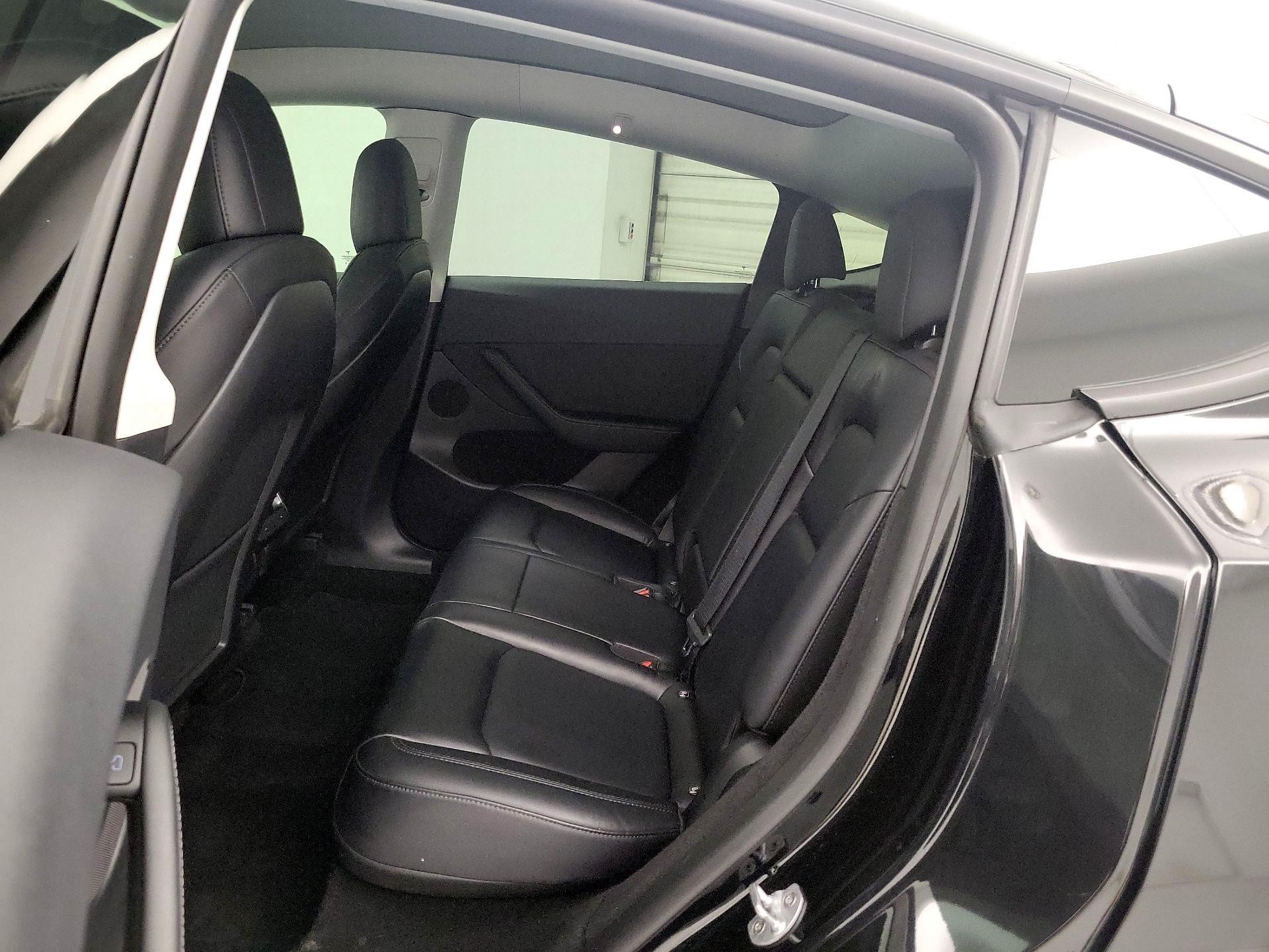 Thumbnail: 2023 Tesla Model Y - 19