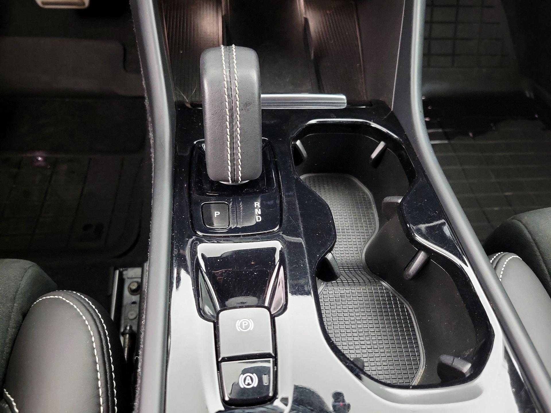 Thumbnail: 2020 Volvo XC40 - 17