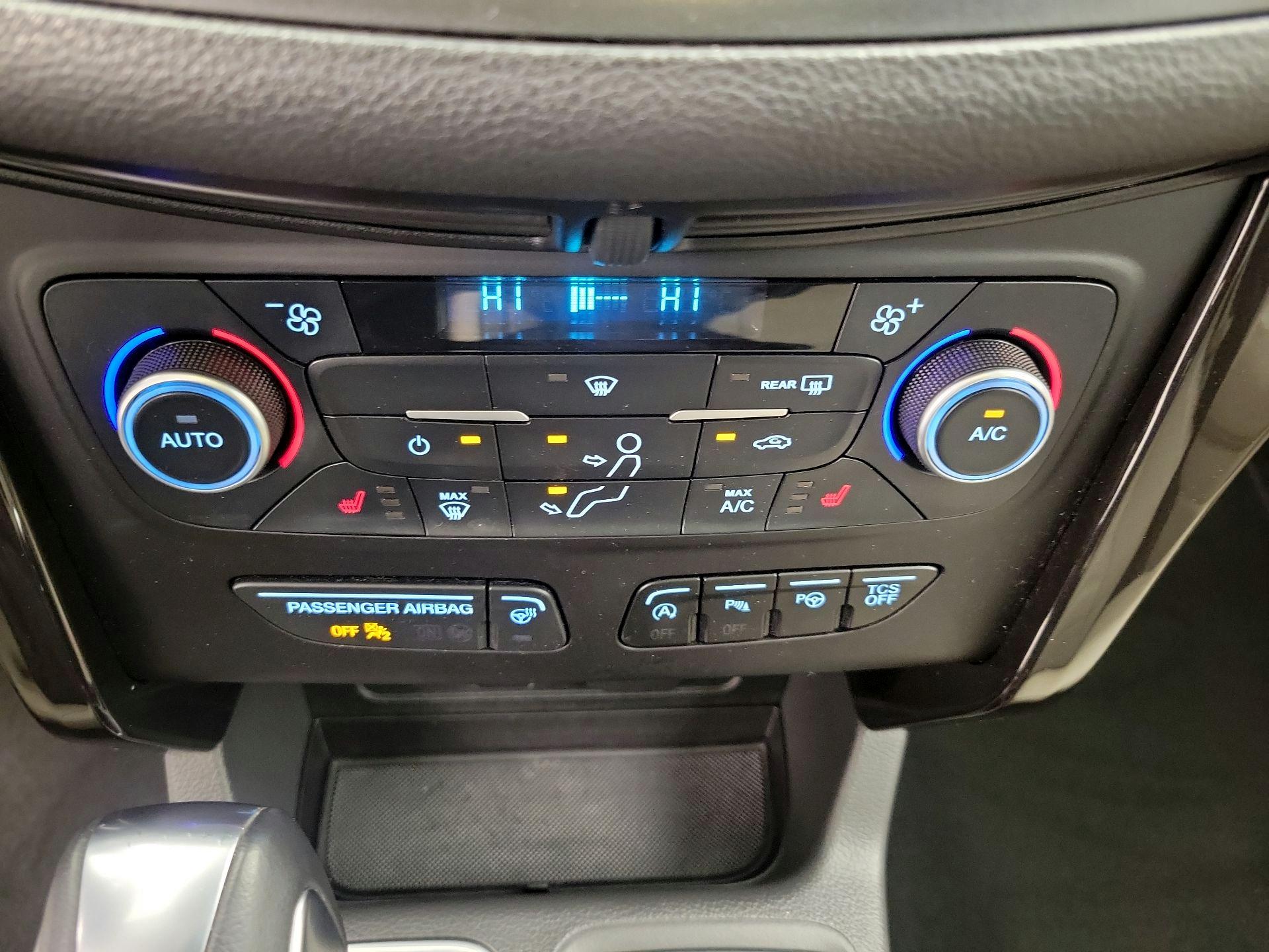 Thumbnail: 2018 Ford Escape - 17