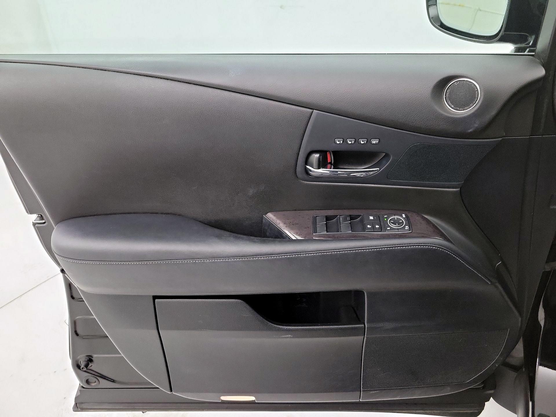 Thumbnail: 2015 Lexus RX - 12