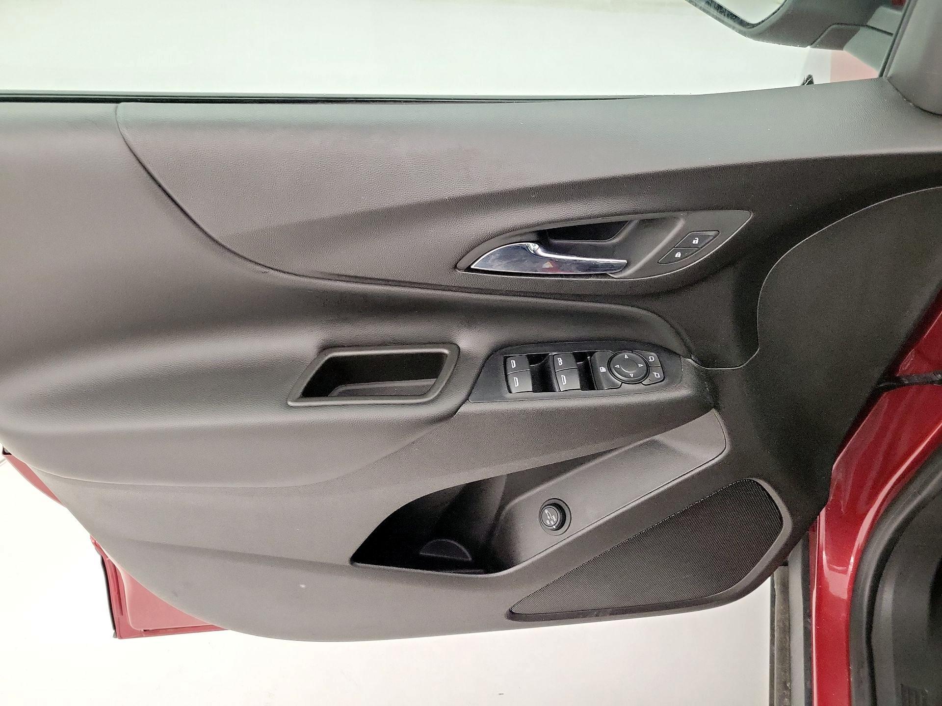 Thumbnail: 2020 Chevrolet Equinox - 12