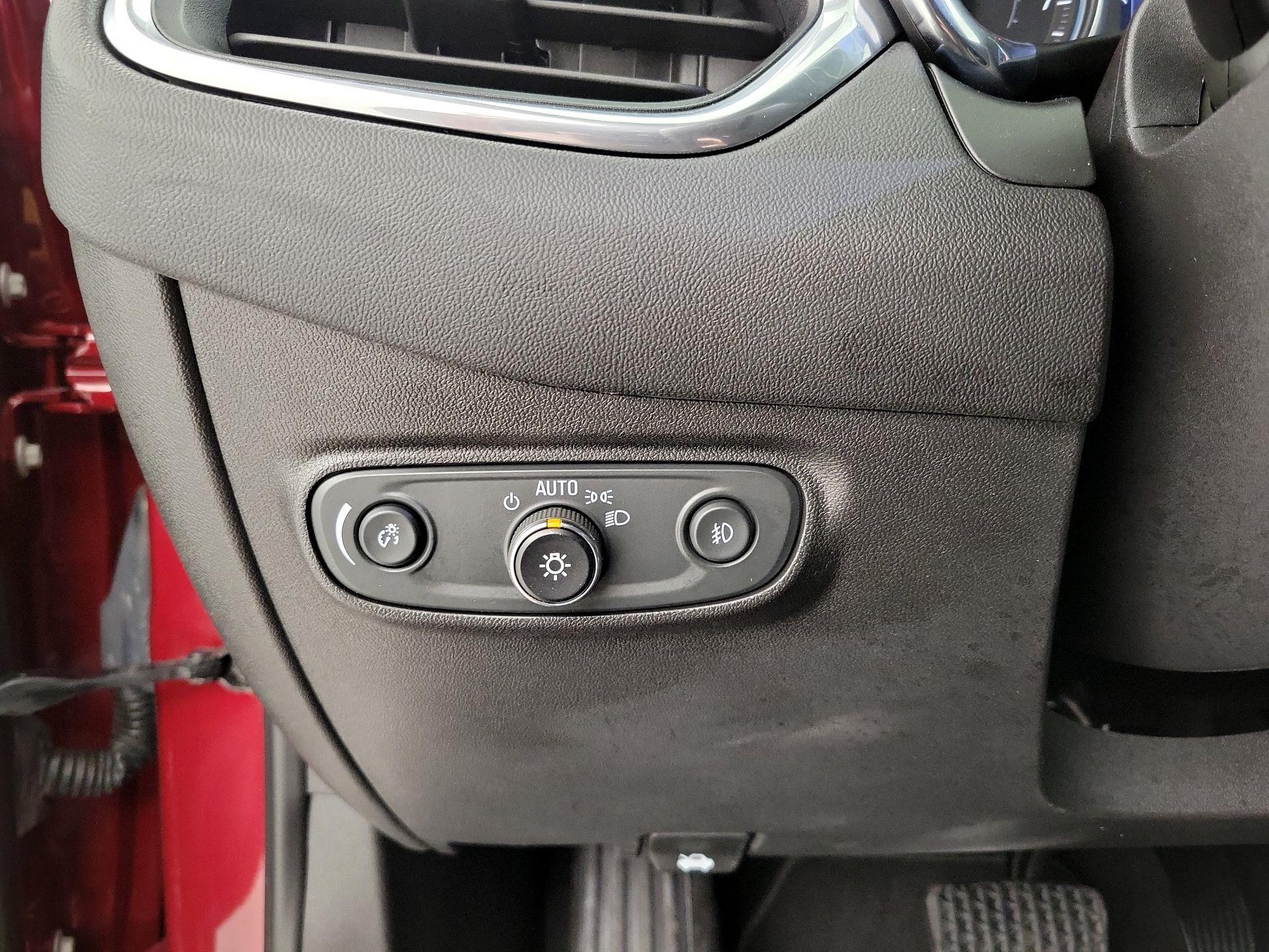 Thumbnail: 2020 Chevrolet Equinox - 13