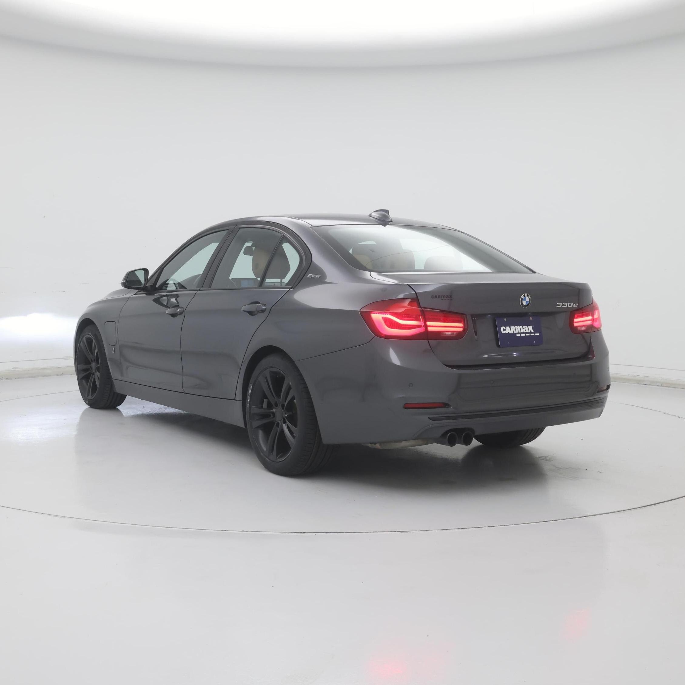 Thumbnail: 2018 BMW 3 Series - 2