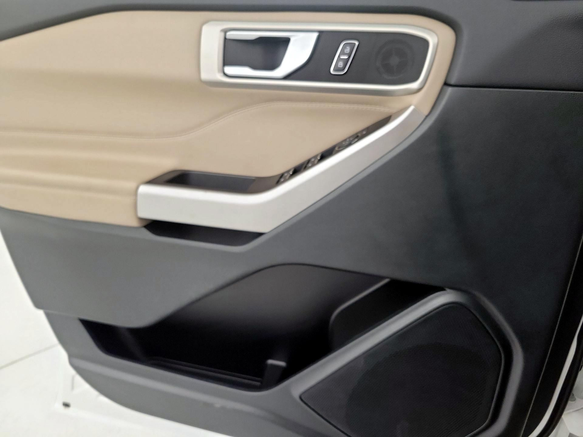 Thumbnail: 2023 Ford Explorer - 12