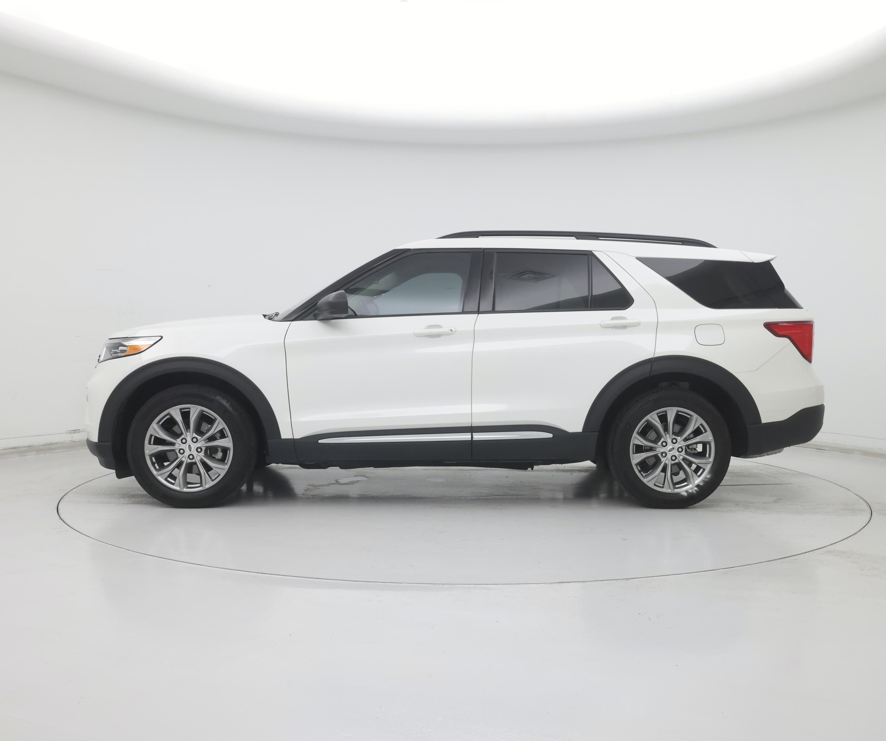 Thumbnail: 2023 Ford Explorer - 3