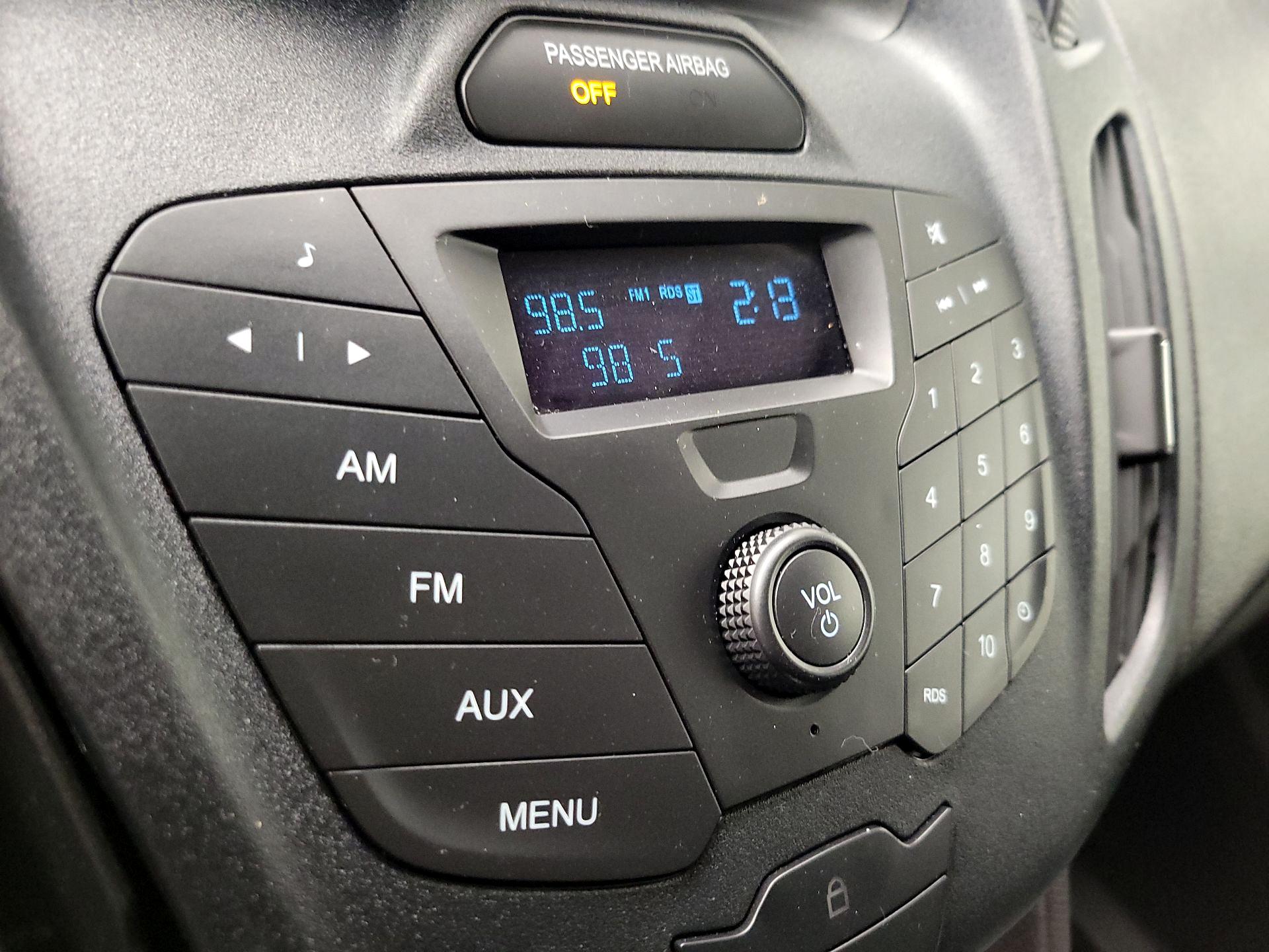 Thumbnail: 2015 Ford Transit Series - 14