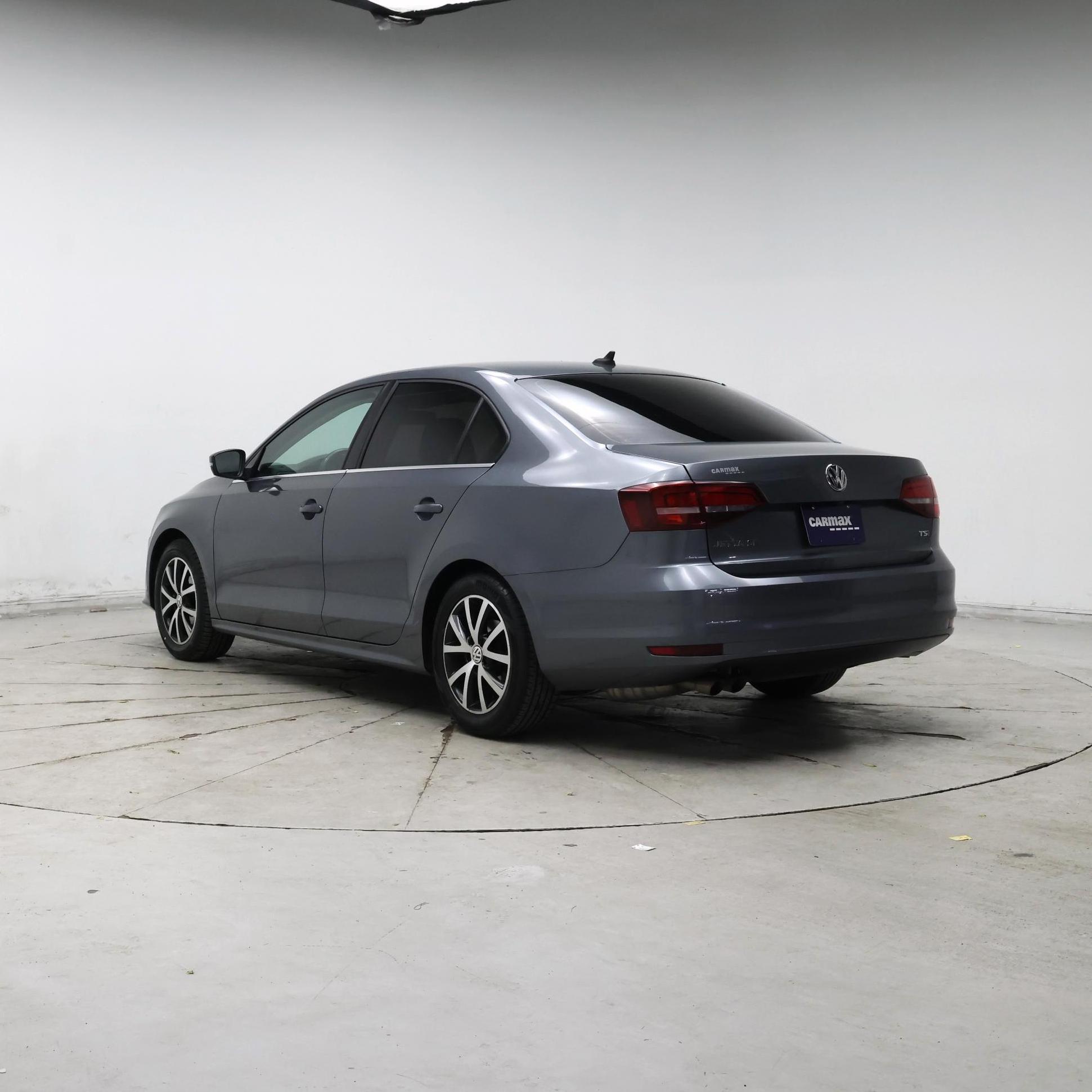 Thumbnail: 2017 Volkswagen Jetta - 2