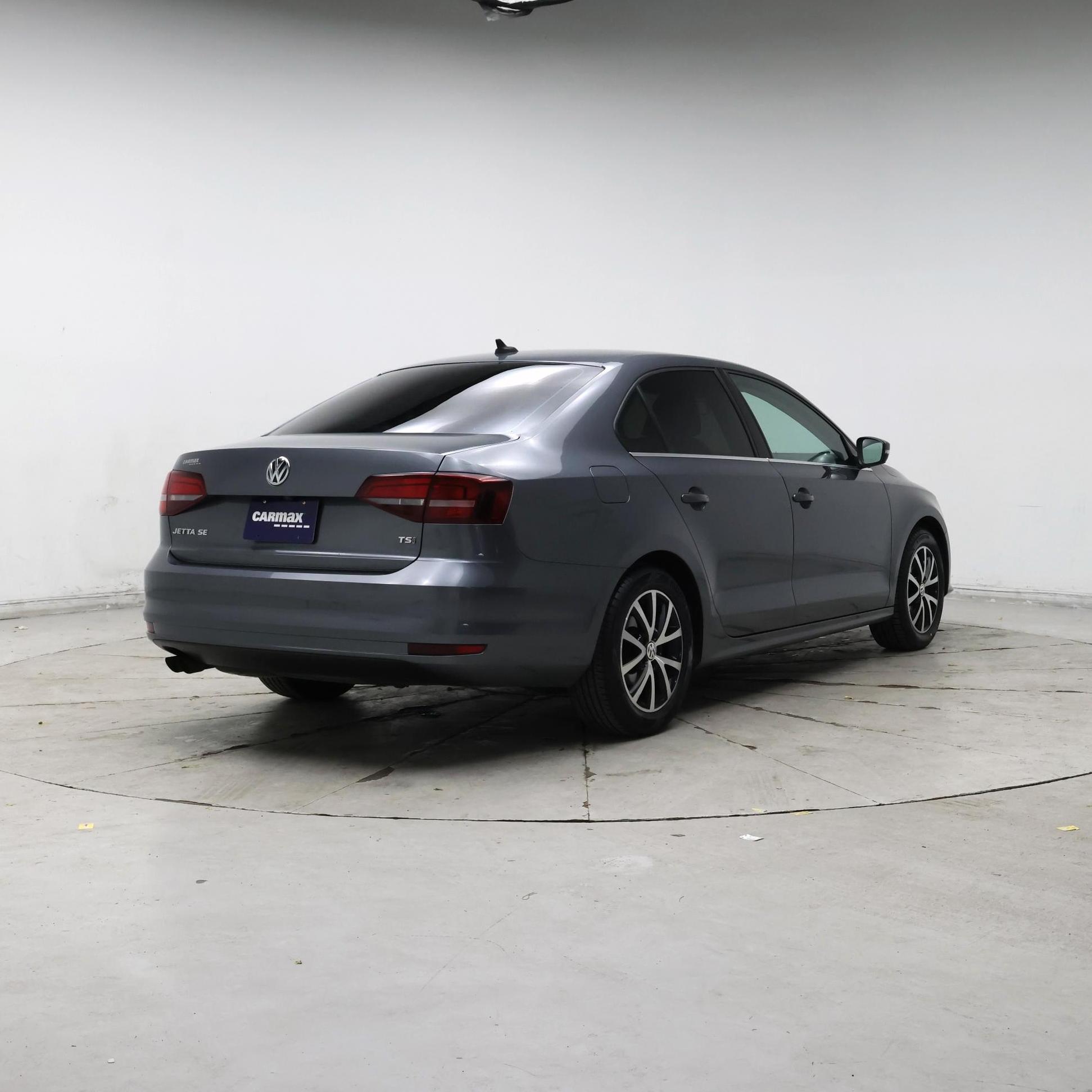 Thumbnail: 2017 Volkswagen Jetta - 8