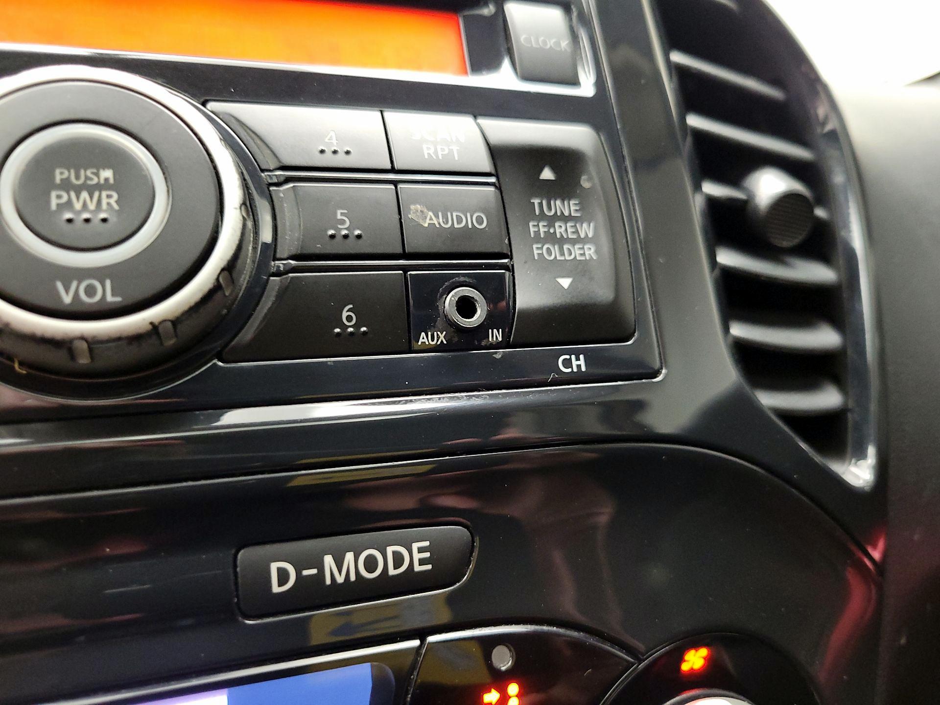 Thumbnail: 2014 Nissan Juke - 17