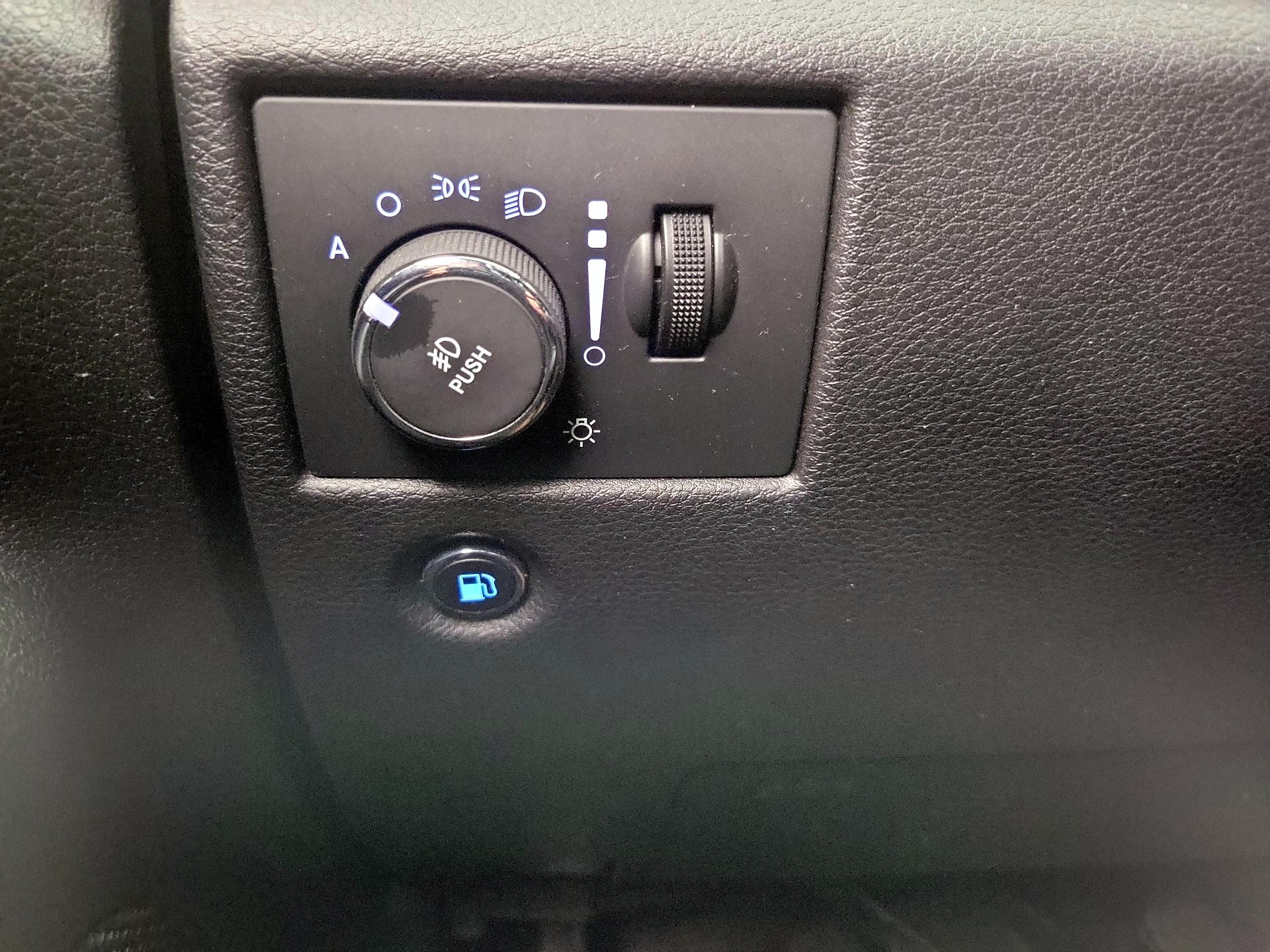 Thumbnail: 2016 Jeep Grand Cherokee - 13