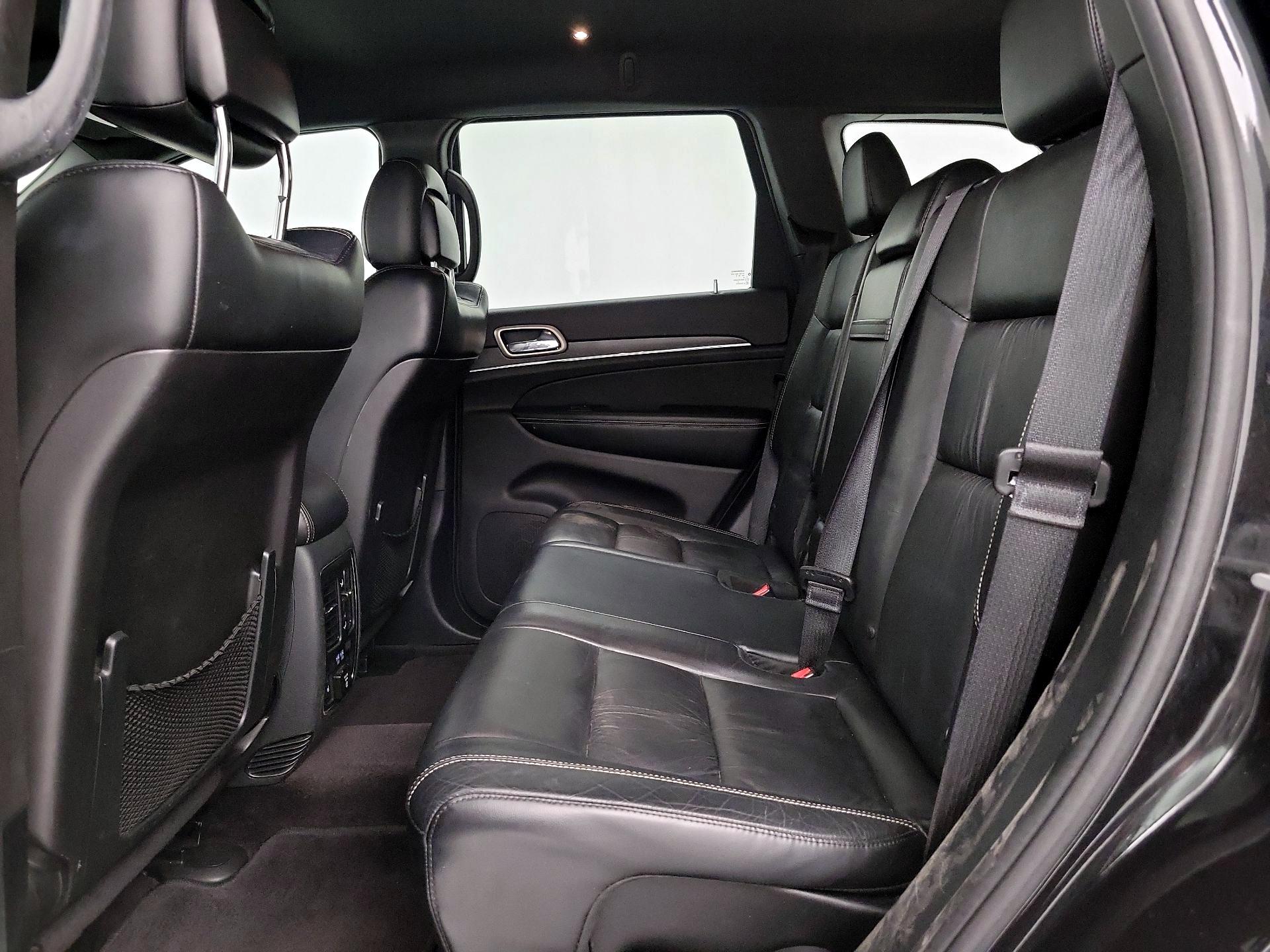 Thumbnail: 2016 Jeep Grand Cherokee - 19