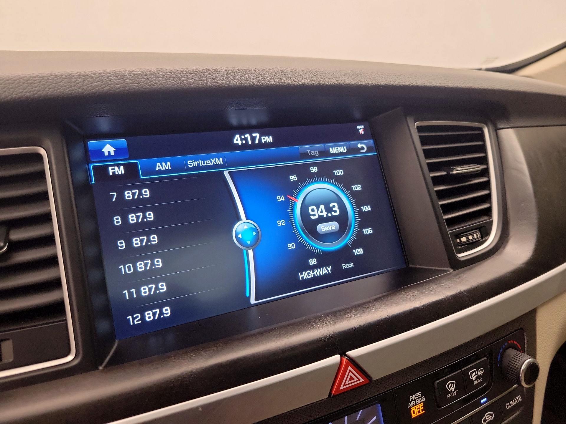 Thumbnail: 2016 Hyundai Genesis - 16