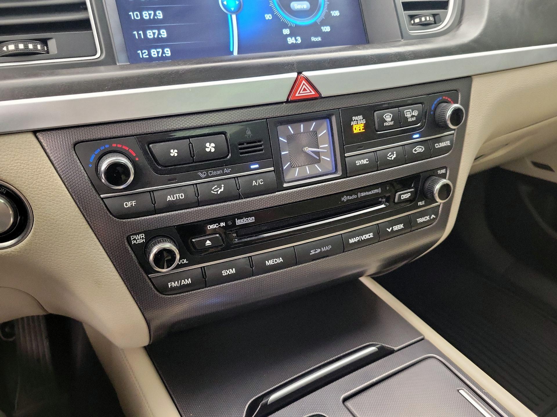 Thumbnail: 2016 Hyundai Genesis - 17