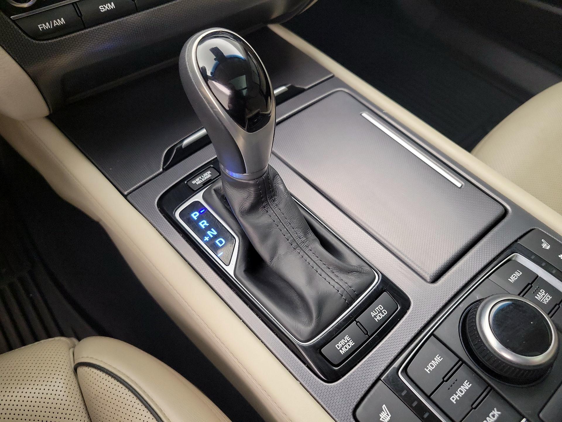 Thumbnail: 2016 Hyundai Genesis - 18