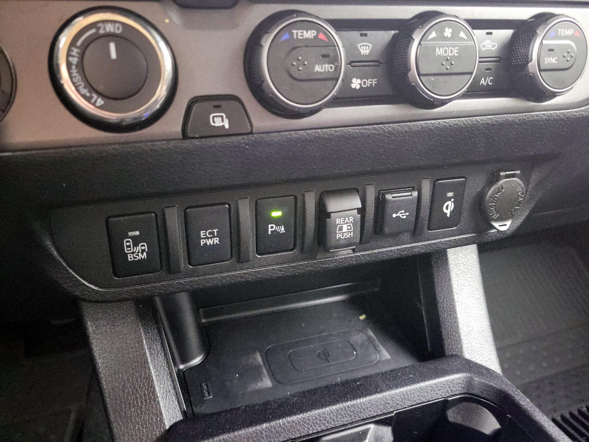 Thumbnail: 2023 Toyota Tacoma - 19