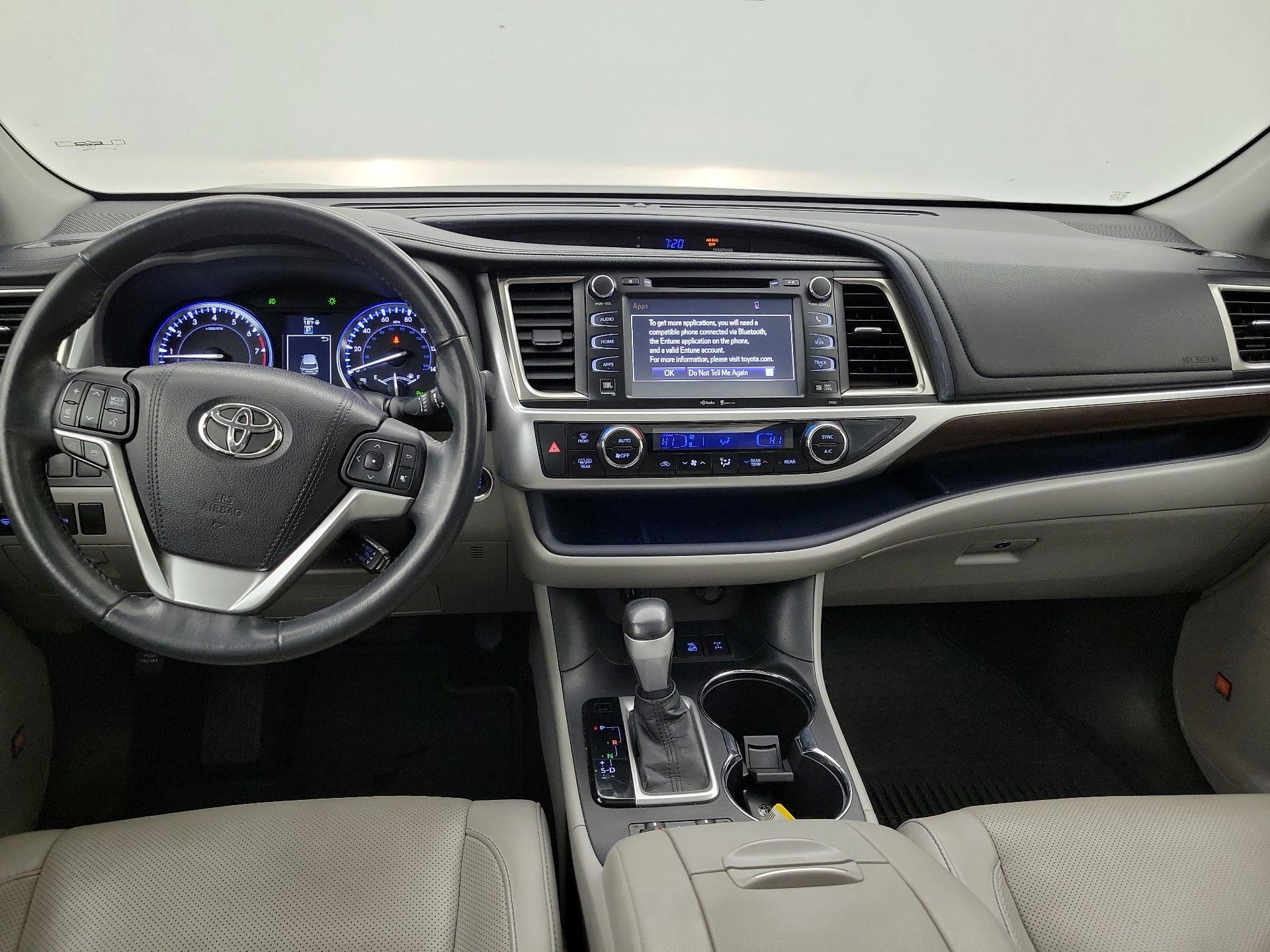 Thumbnail: 2015 Toyota Highlander - 9