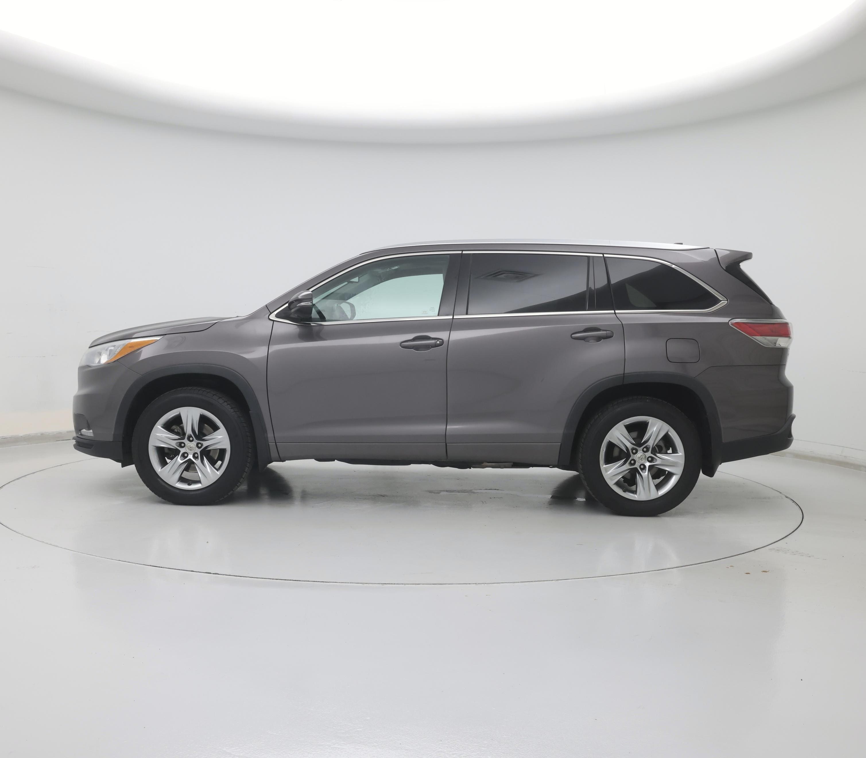 Thumbnail: 2015 Toyota Highlander - 3