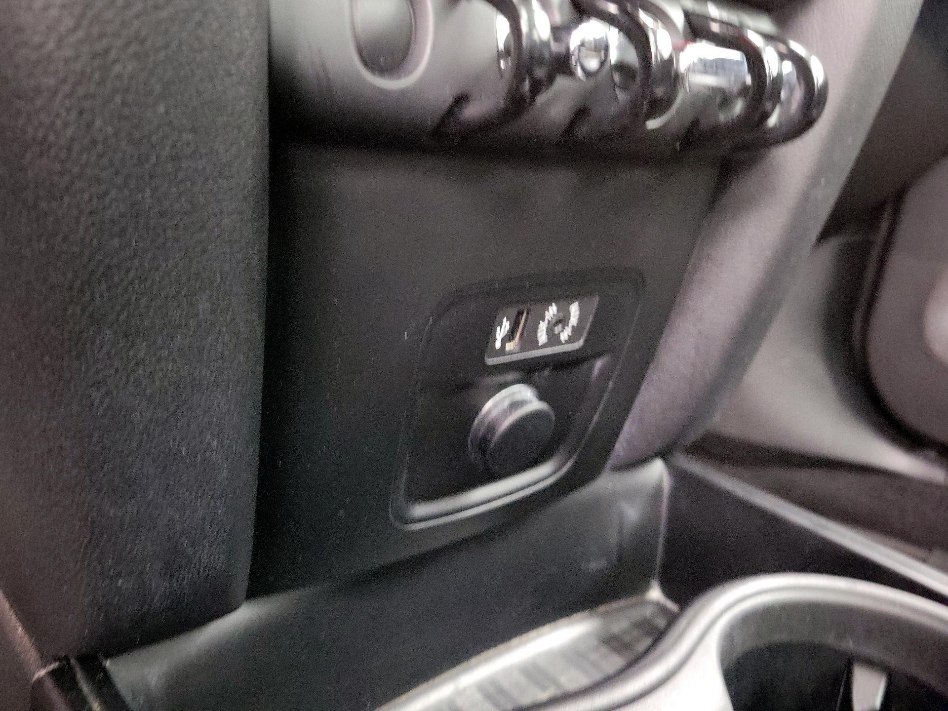 Thumbnail: 2017 MINI Cooper Countryman - 18