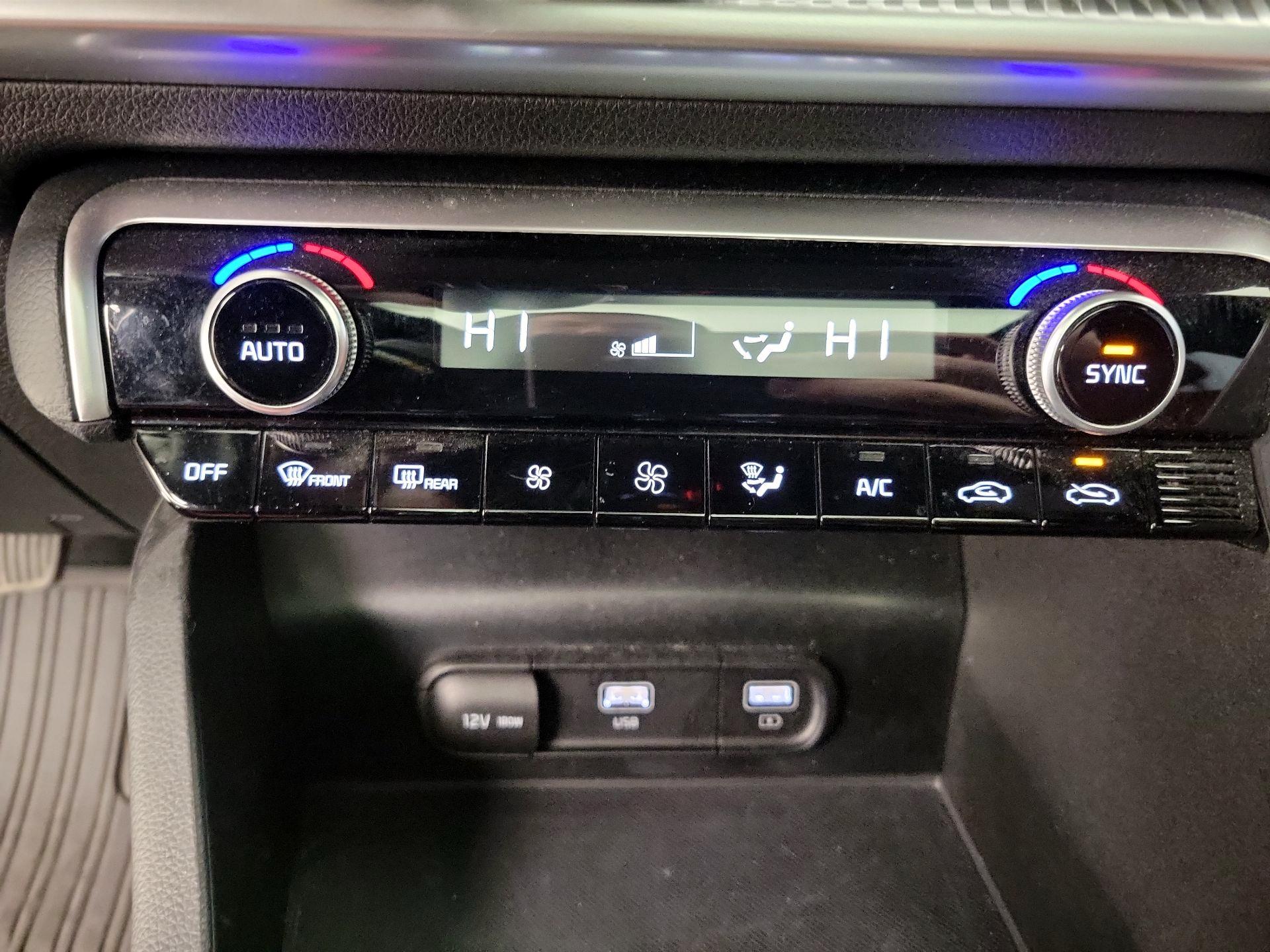 Thumbnail: 2023 Kia K5 - 17