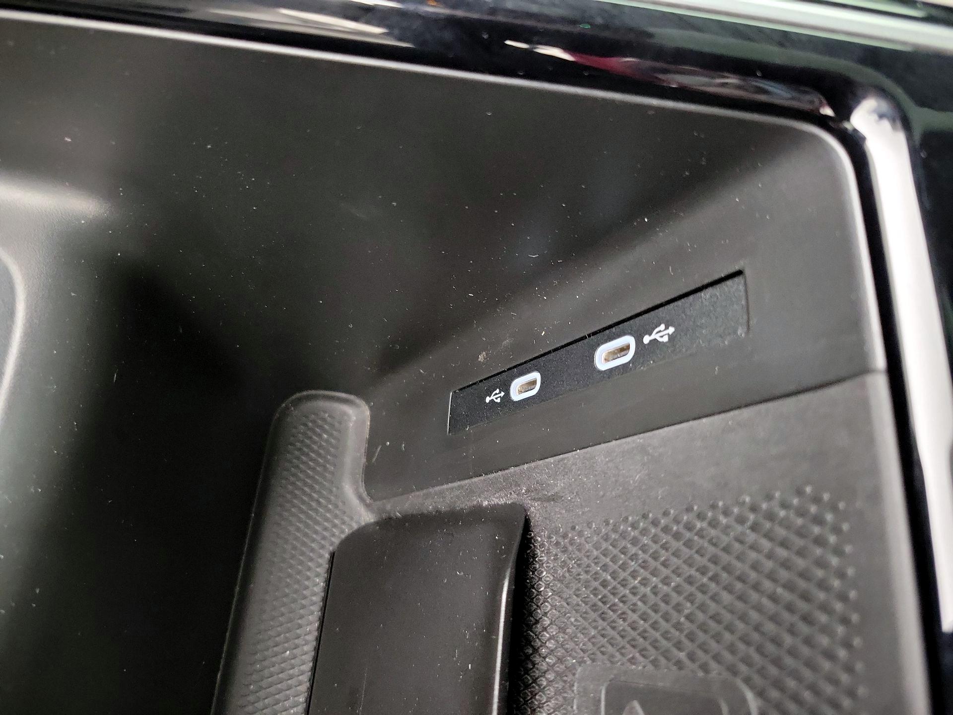 Thumbnail: 2023 Volkswagen ID.4 - 19