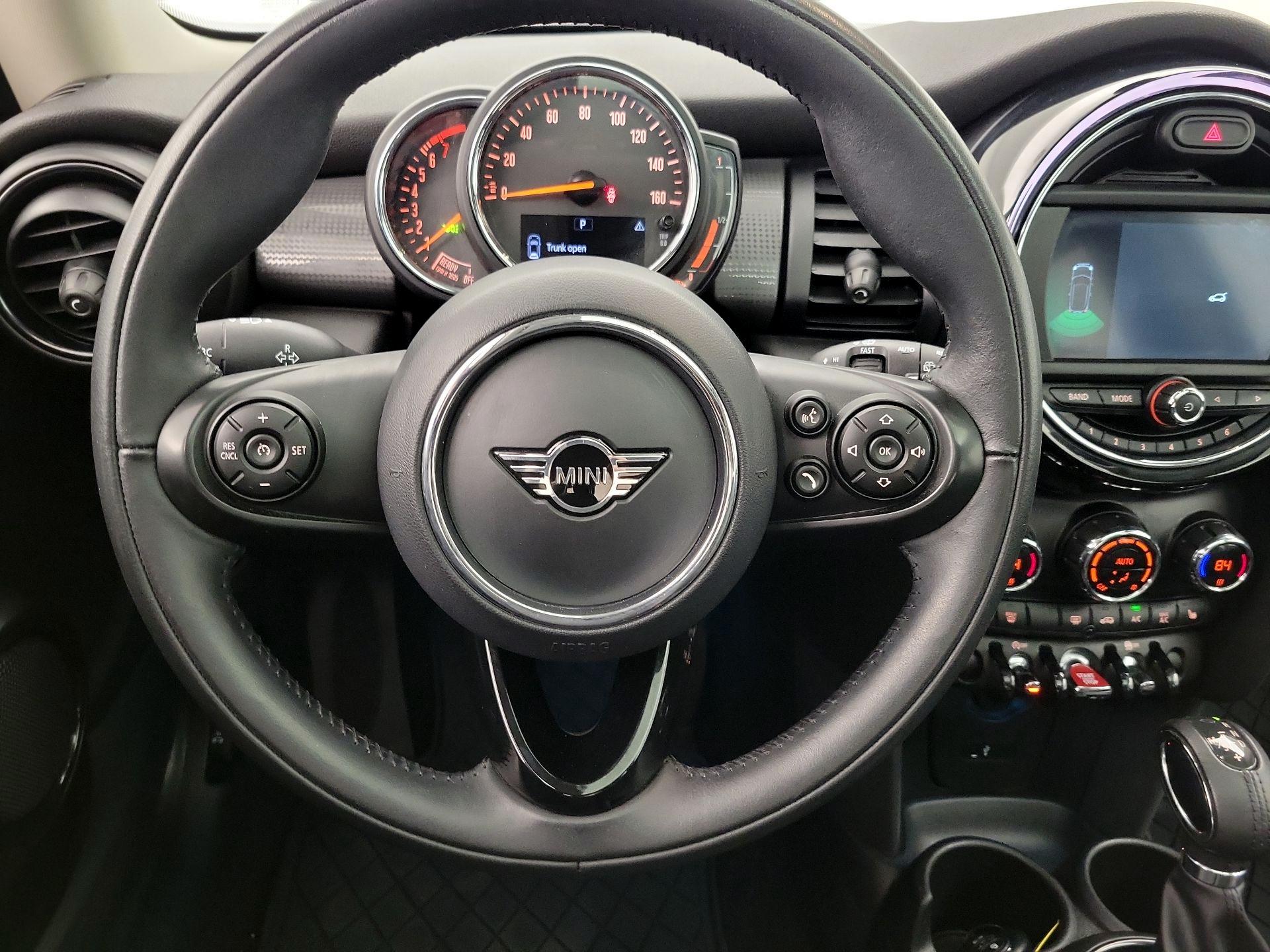 Thumbnail: 2019 MINI Cooper Hardtop - 10