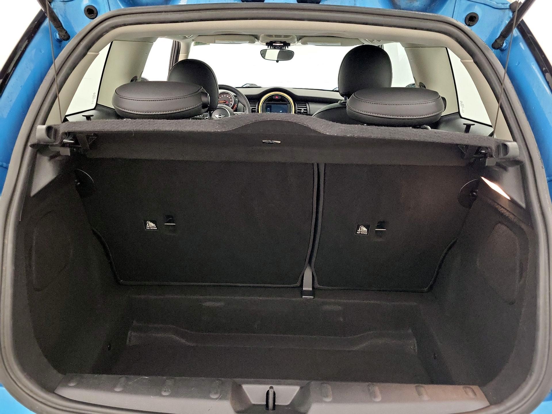 Thumbnail: 2019 MINI Cooper Hardtop - 20