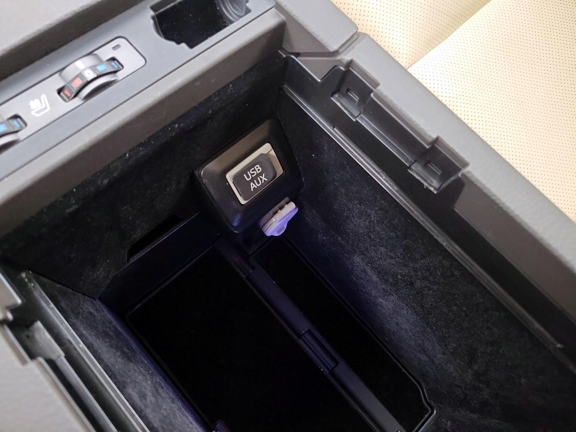 Thumbnail: 2015 Lexus RX - 19