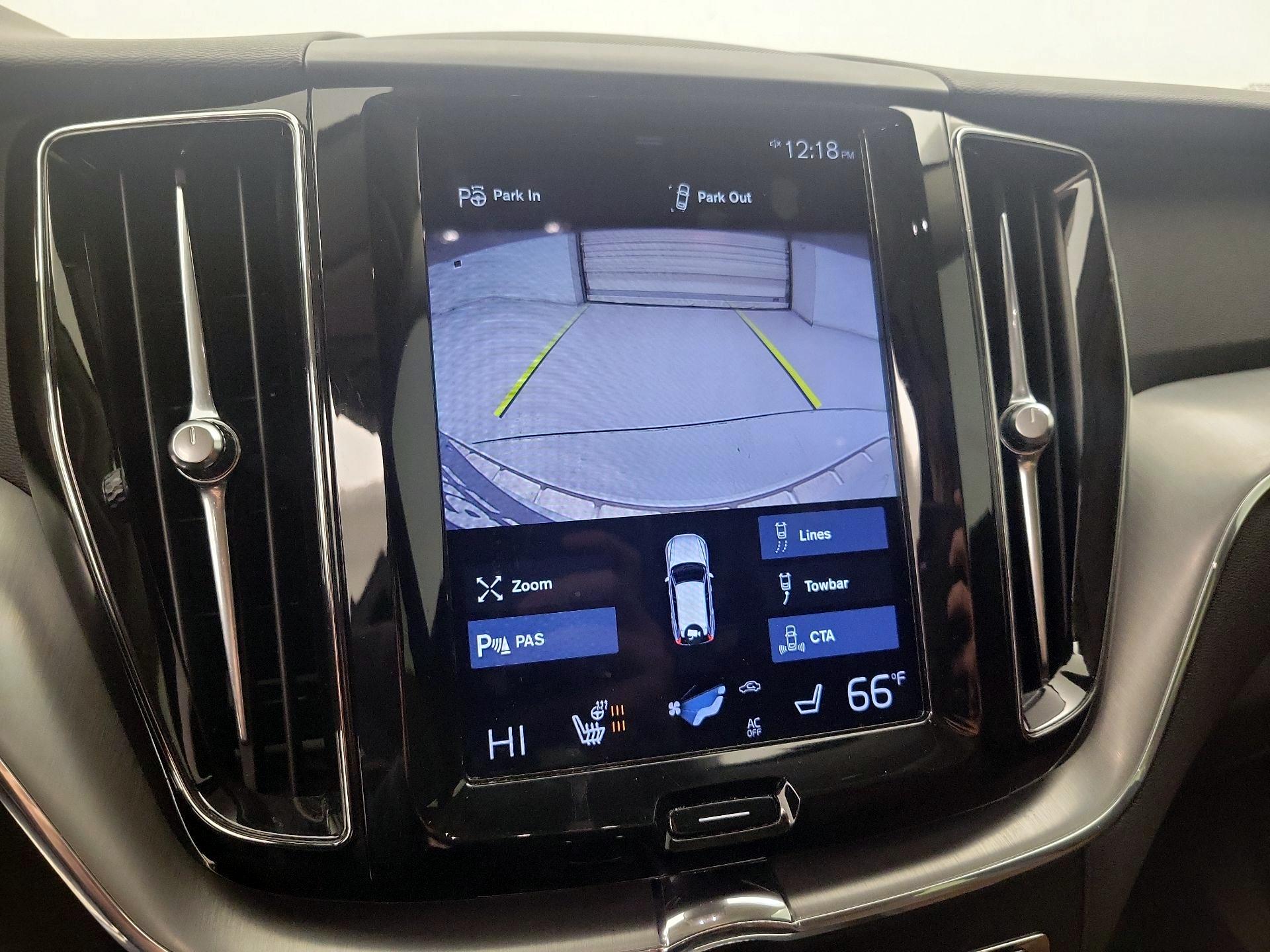 Thumbnail: 2019 Volvo XC60 - 14