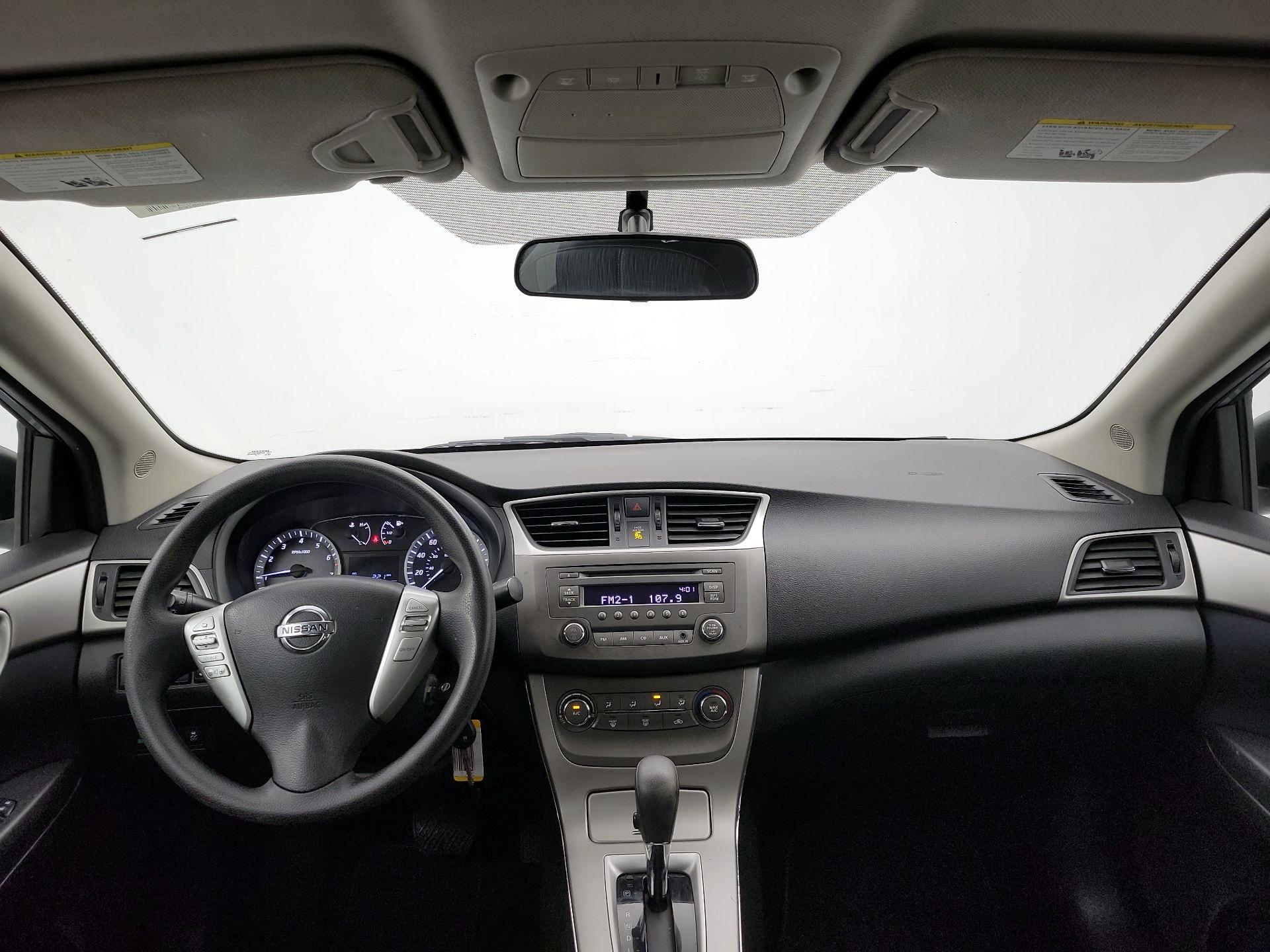 Thumbnail: 2014 Nissan Sentra - 9