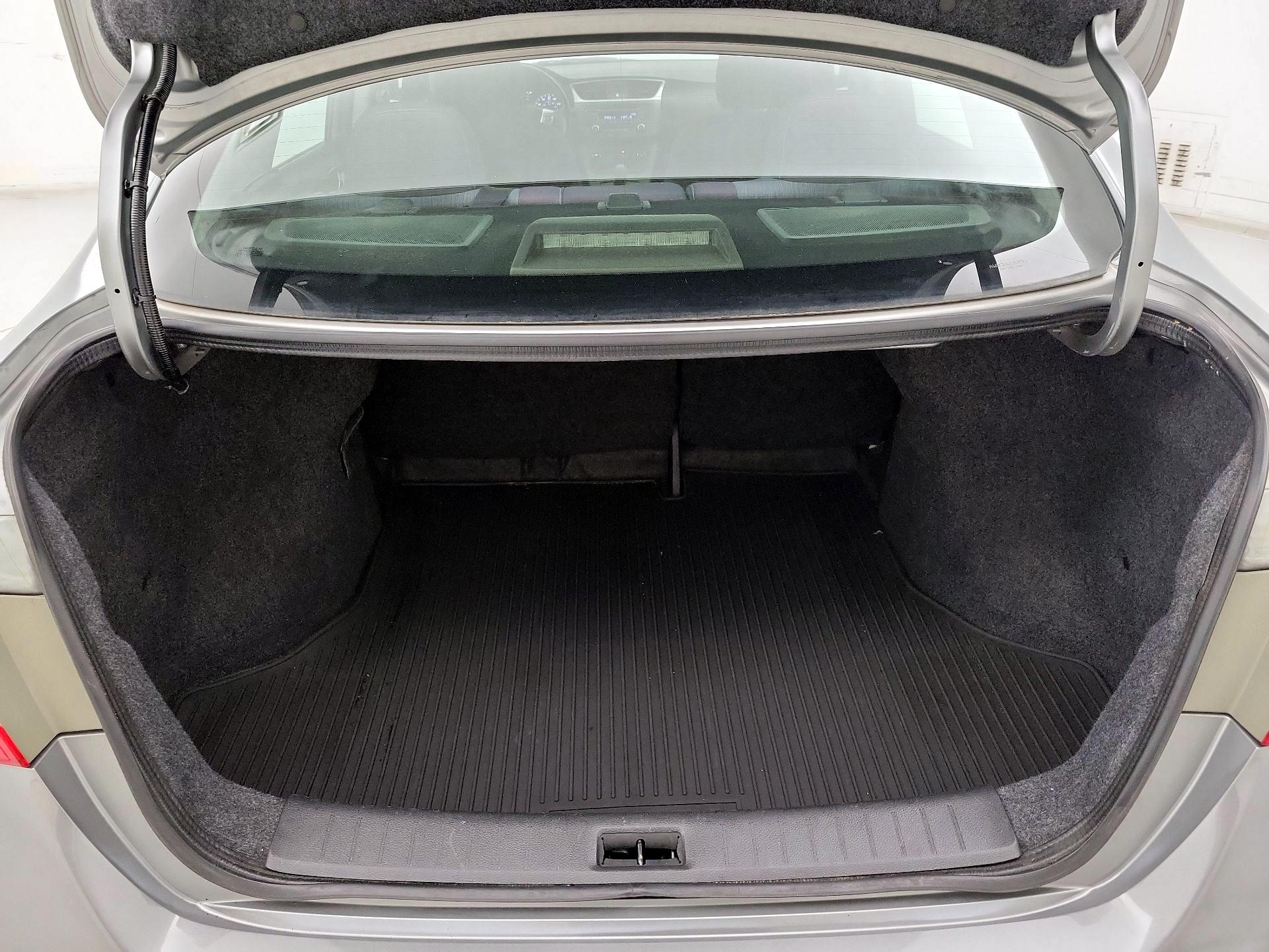 Thumbnail: 2014 Nissan Sentra - 18