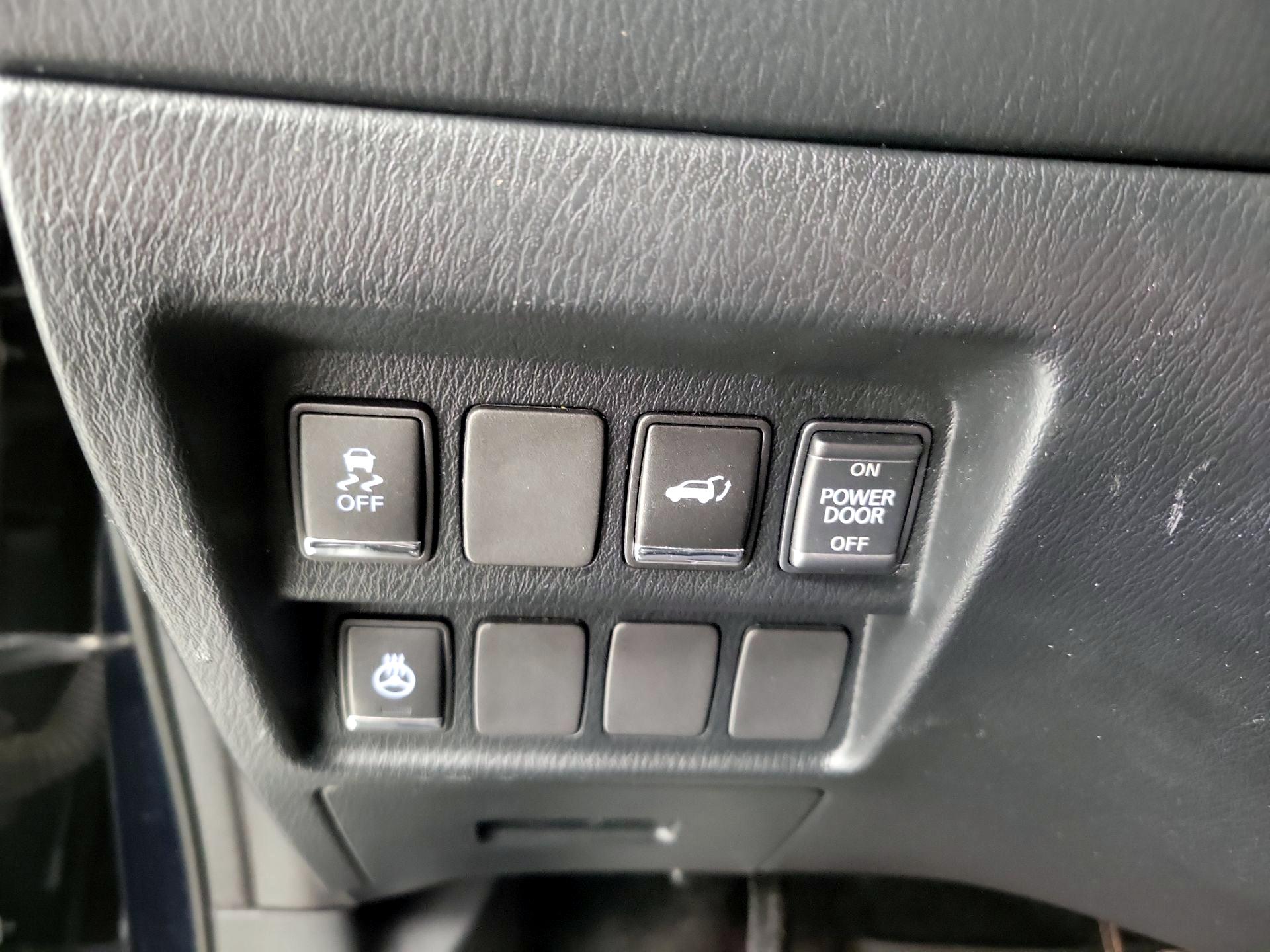 Thumbnail: 2017 INFINITI QX60 - 13