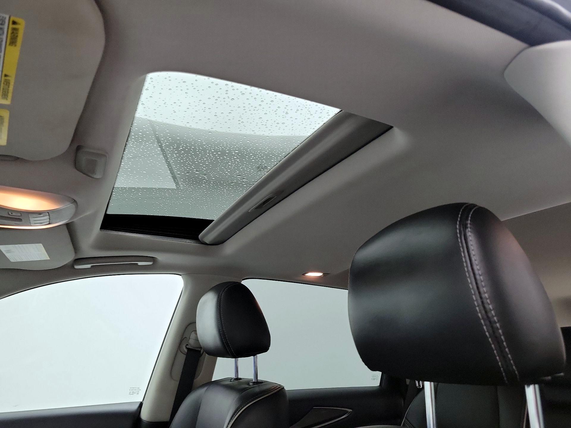 Thumbnail: 2017 INFINITI QX60 - 18