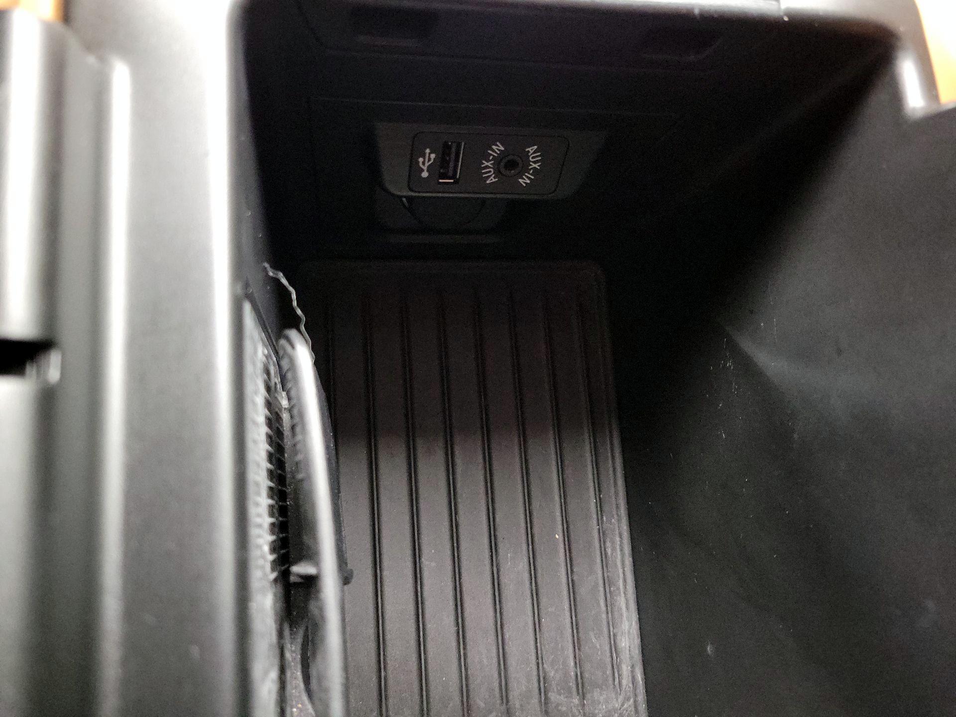 Thumbnail: 2017 BMW X6 - 18