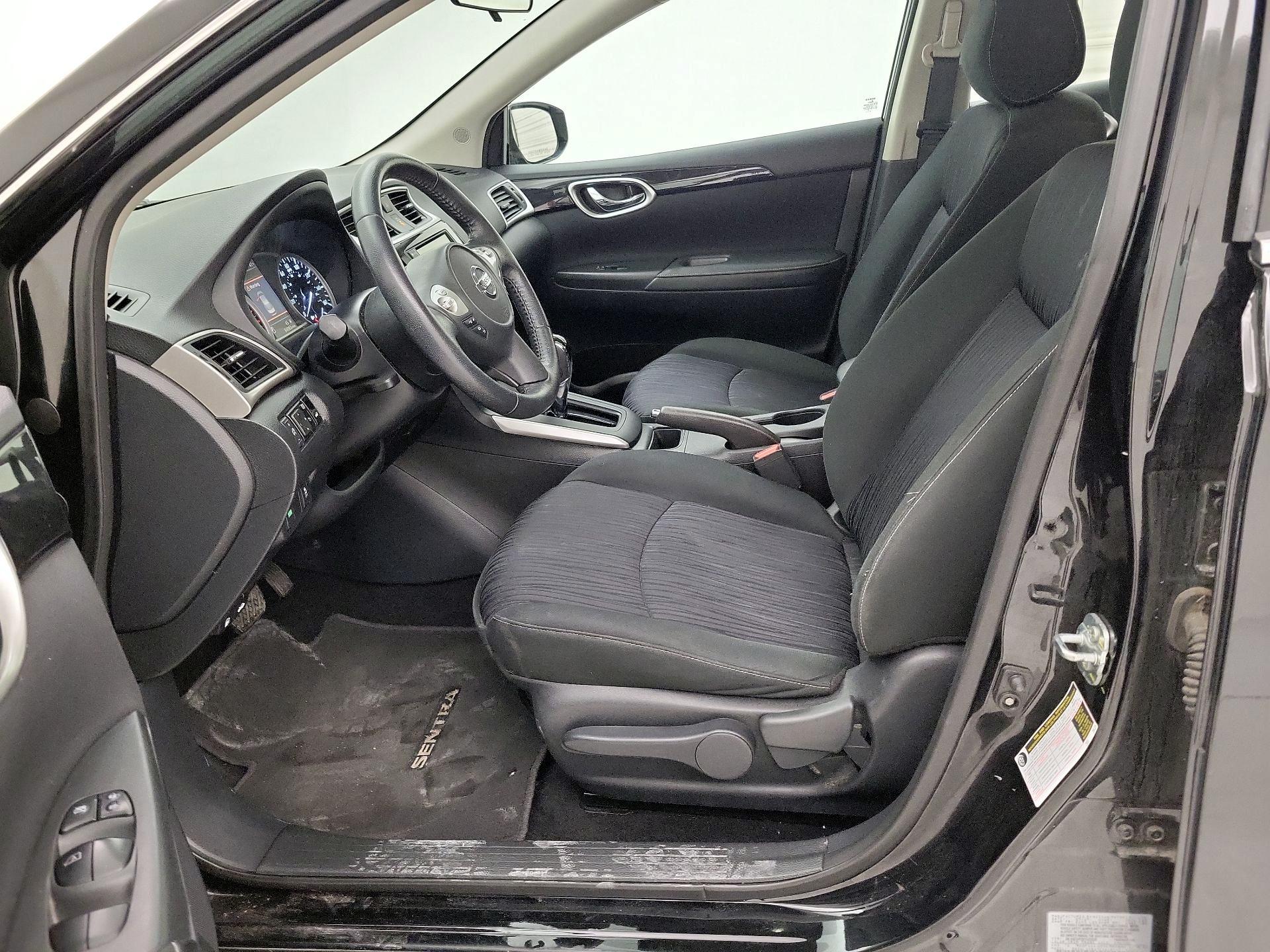 Thumbnail: 2019 Nissan Sentra - 11