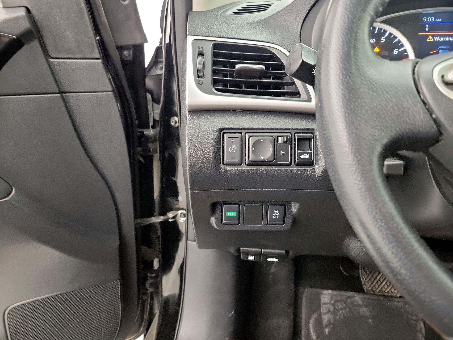 Thumbnail: 2019 Nissan Sentra - 13