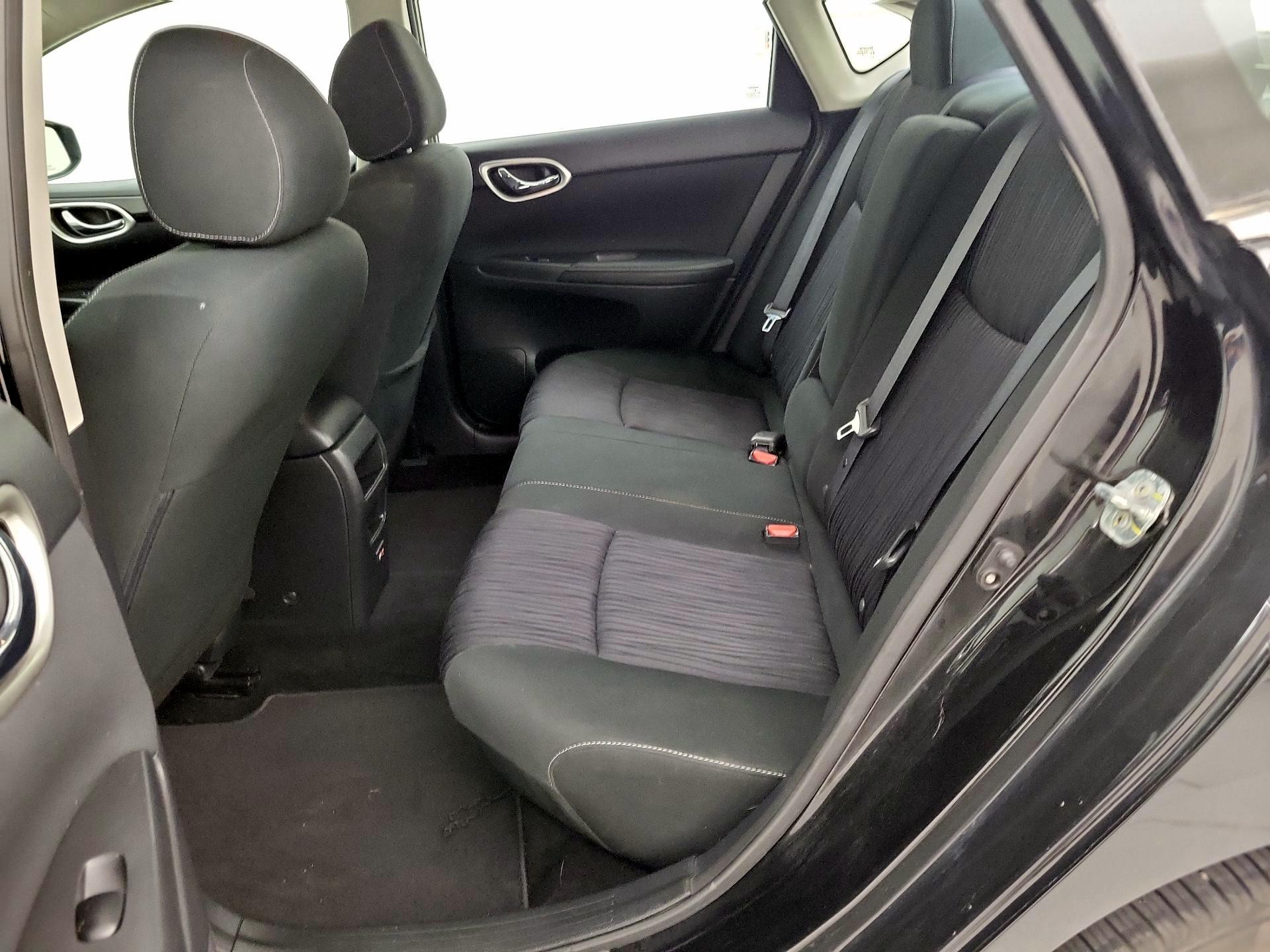 Thumbnail: 2019 Nissan Sentra - 19