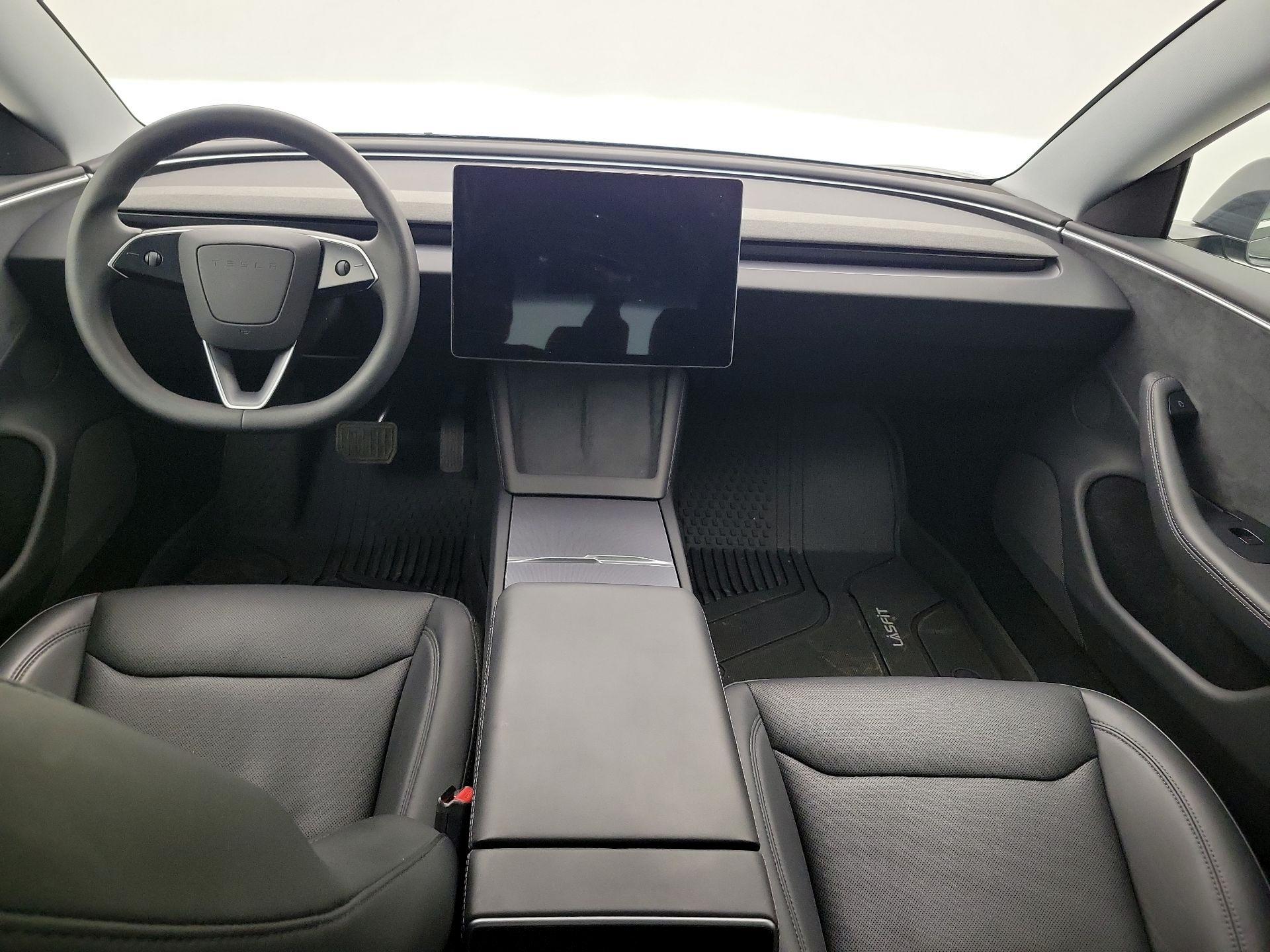 Thumbnail: 2025 Tesla Model 3 - 9